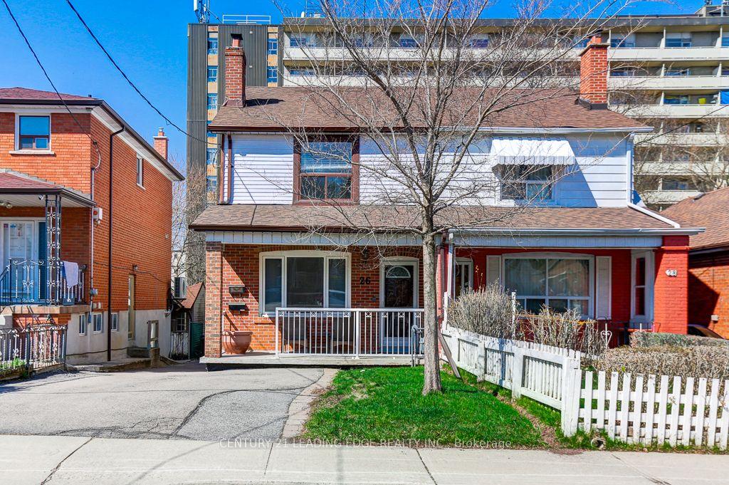 26 Grandville Avenue — photo 1
