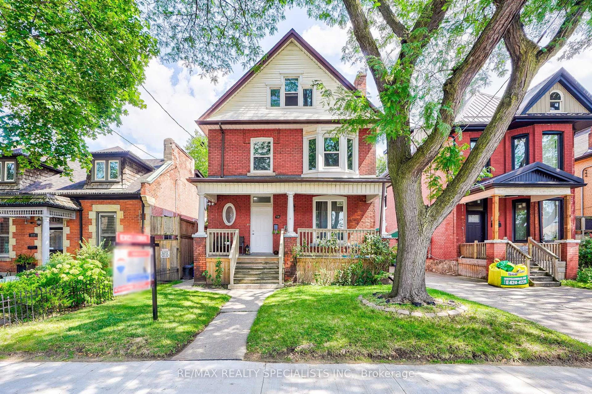 108 Victoria Avenue N — photo 1