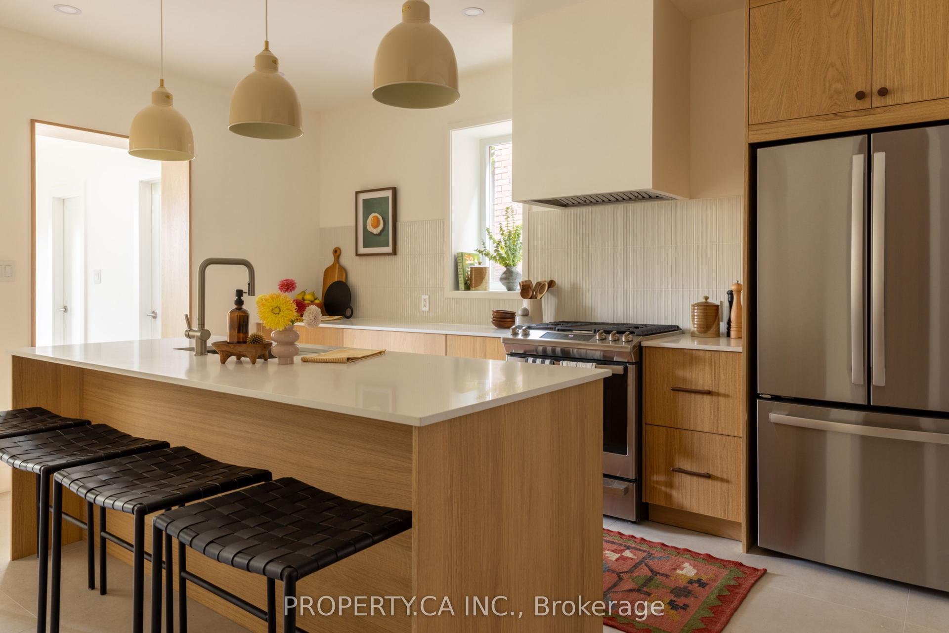 197 Roxton Road, Toronto — Detached for sale, photo 1