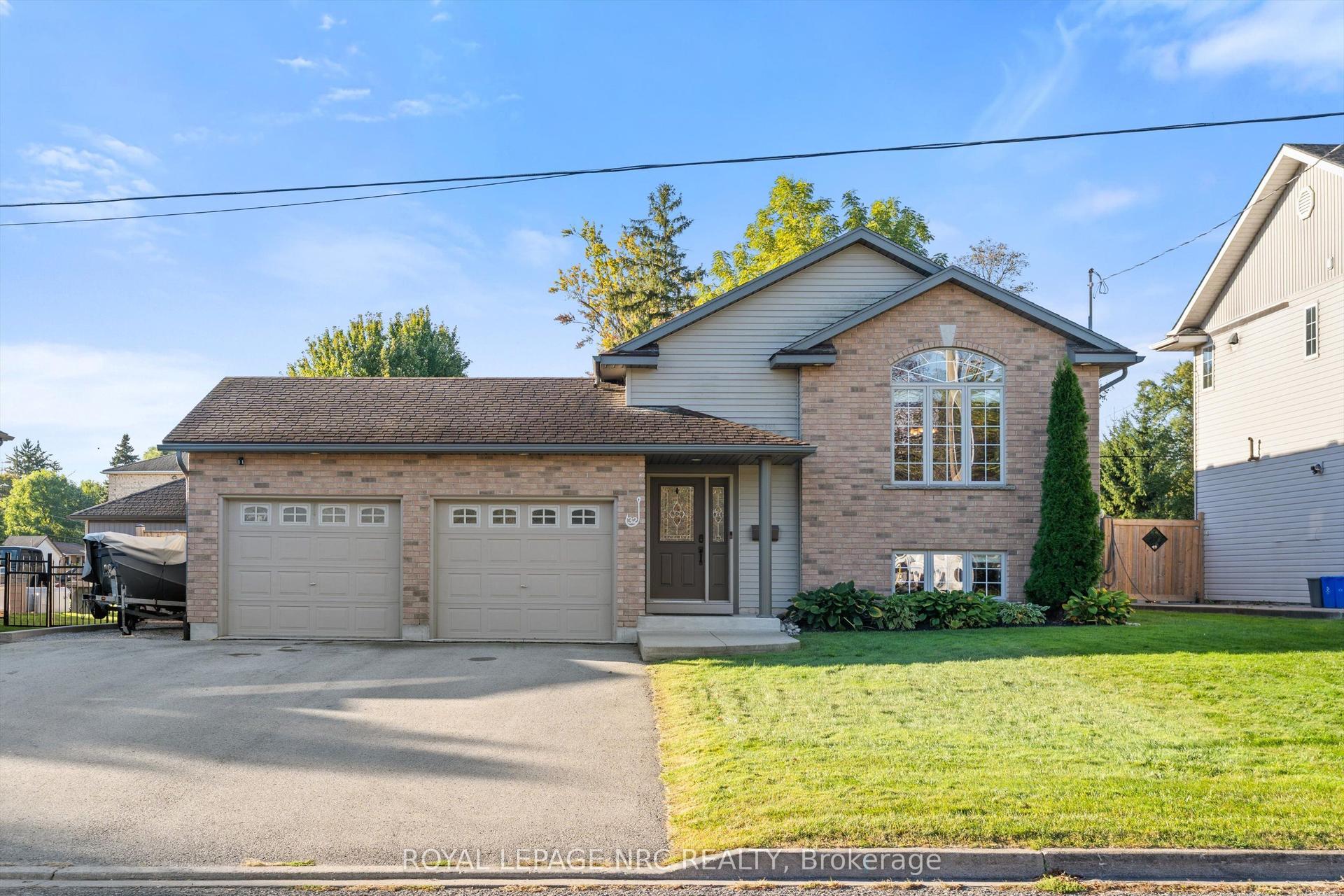 32 Lavinia Street, Fort Erie — Detached for sale, photo 1