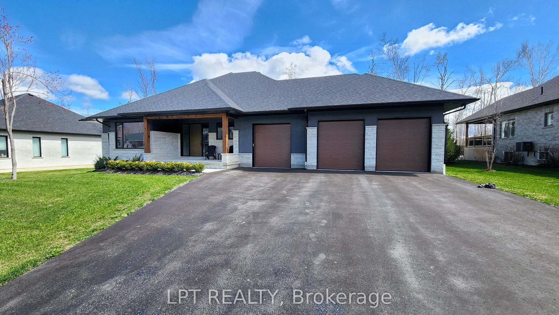 15 Byers Street — photo 1