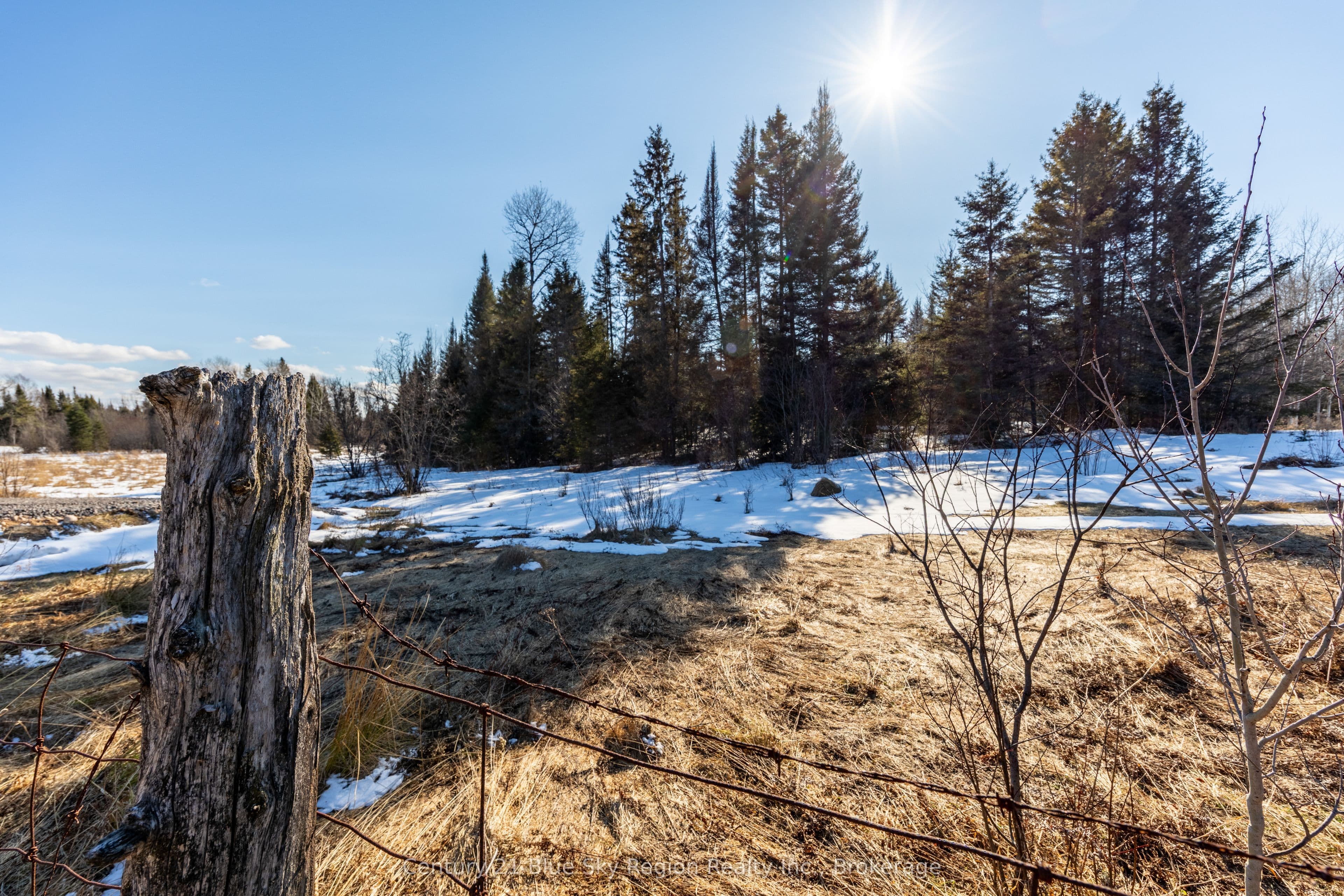 1325 Corbeil Road — photo 1