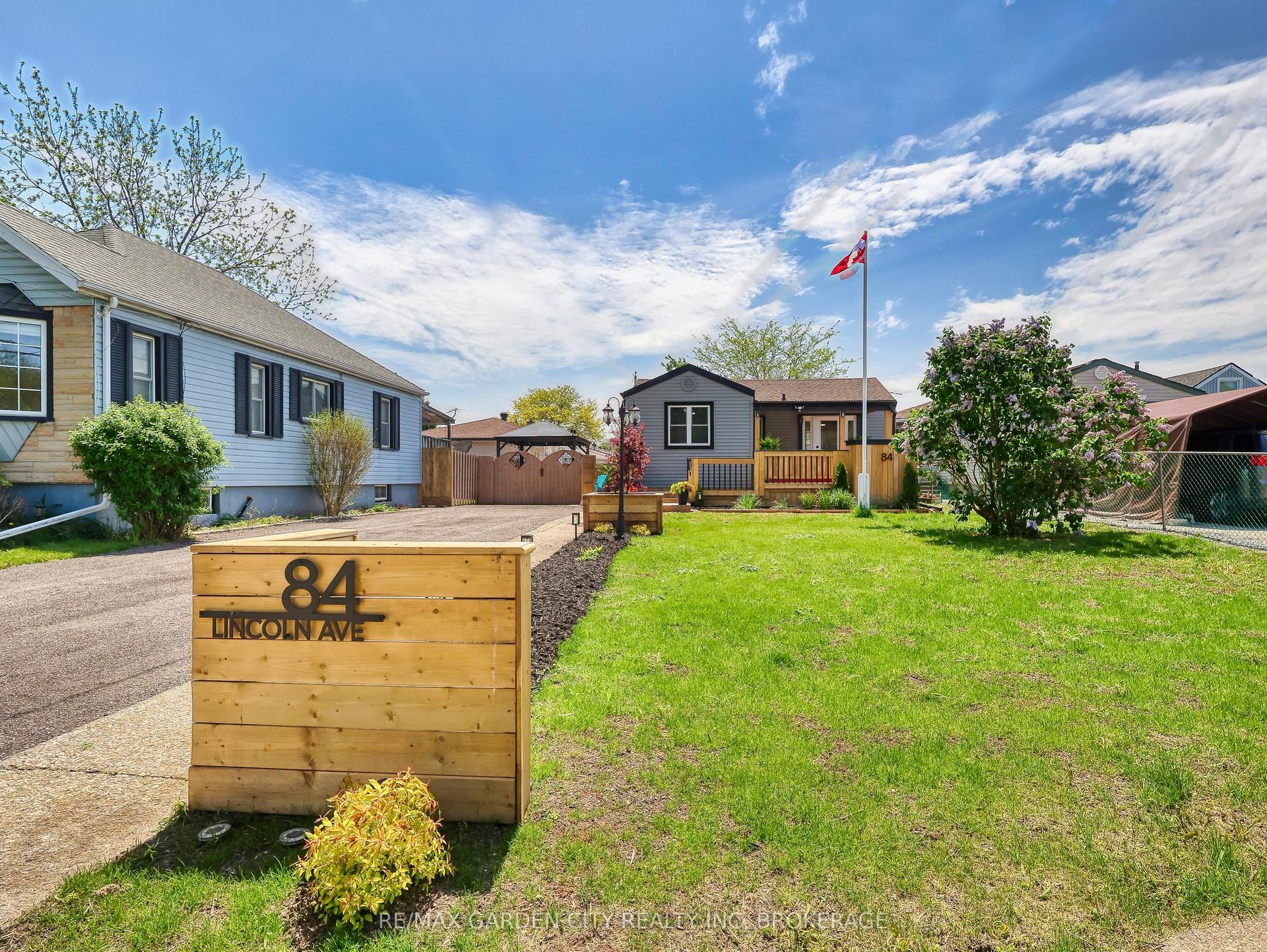 84 Lincoln Avenue — photo 1