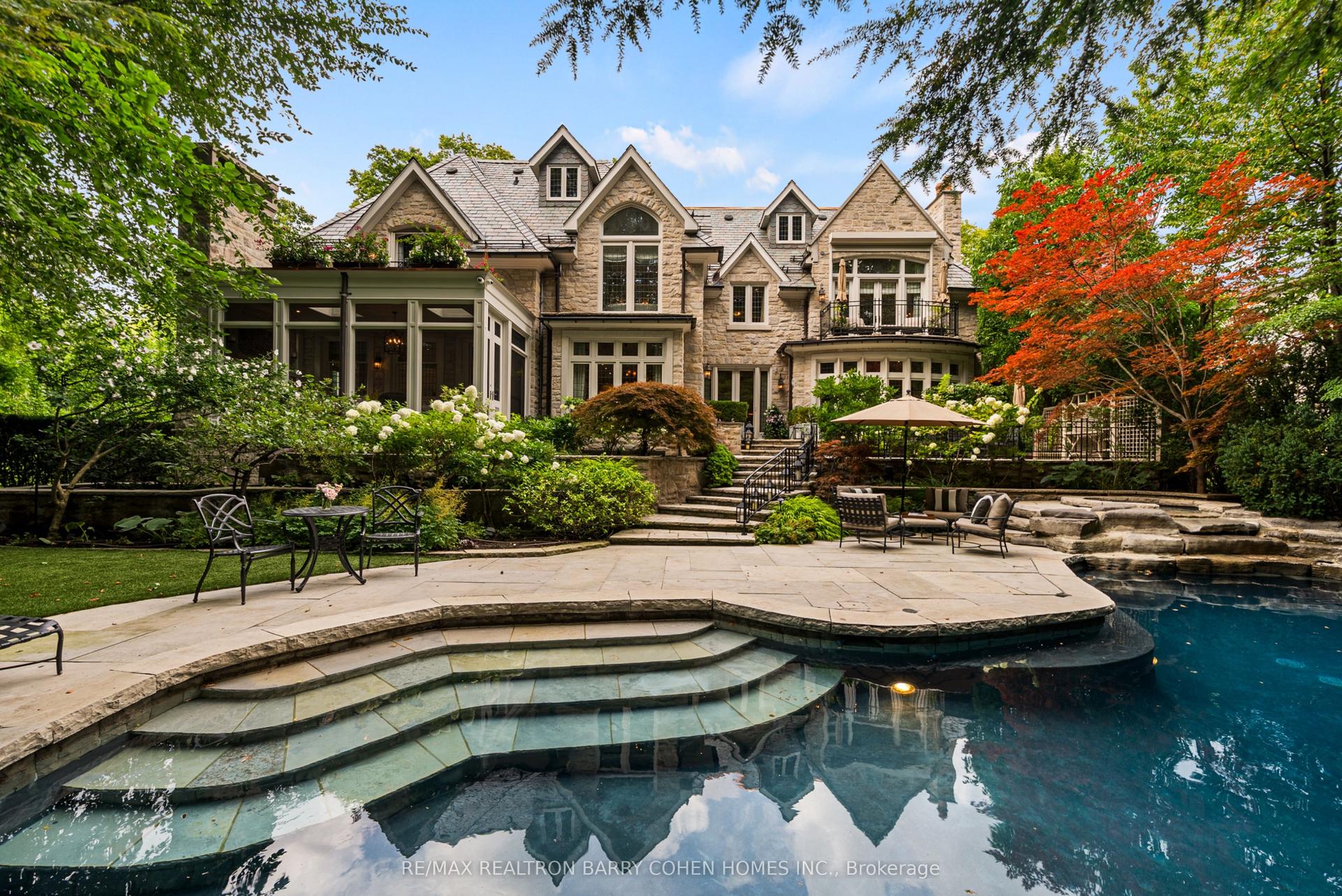 113 Donwoods Drive, Toronto — Detached for sale, photo 1