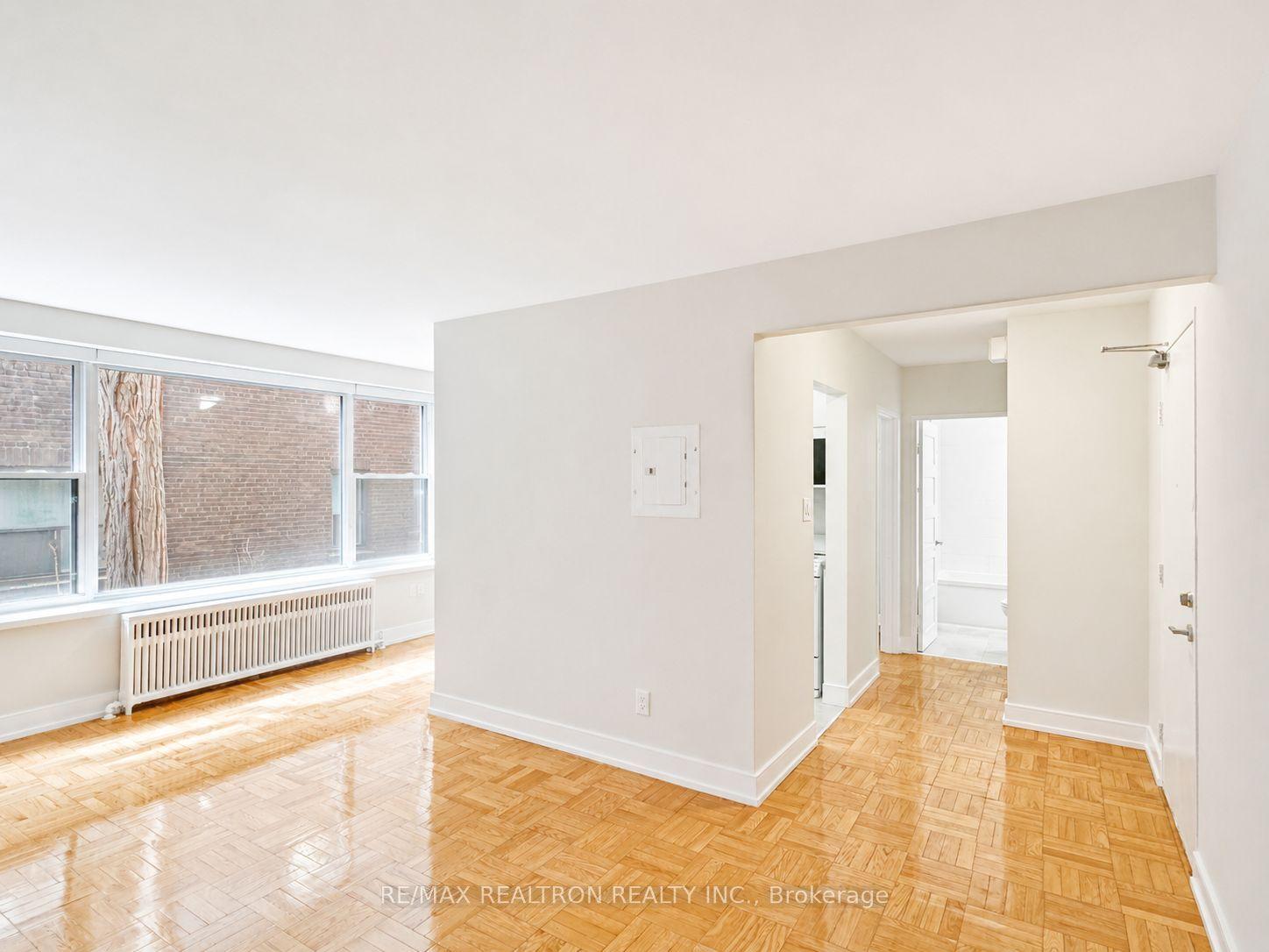 1545 Bathurst Street 109 #109, Toronto — Condo for lease, photo 1