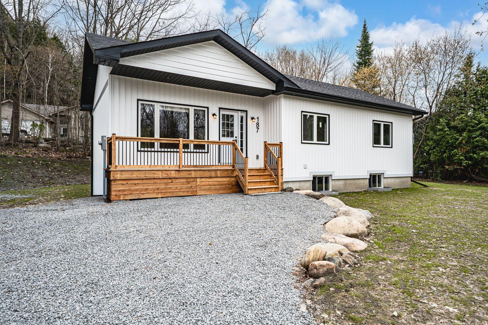 187 Albin Road — photo 1