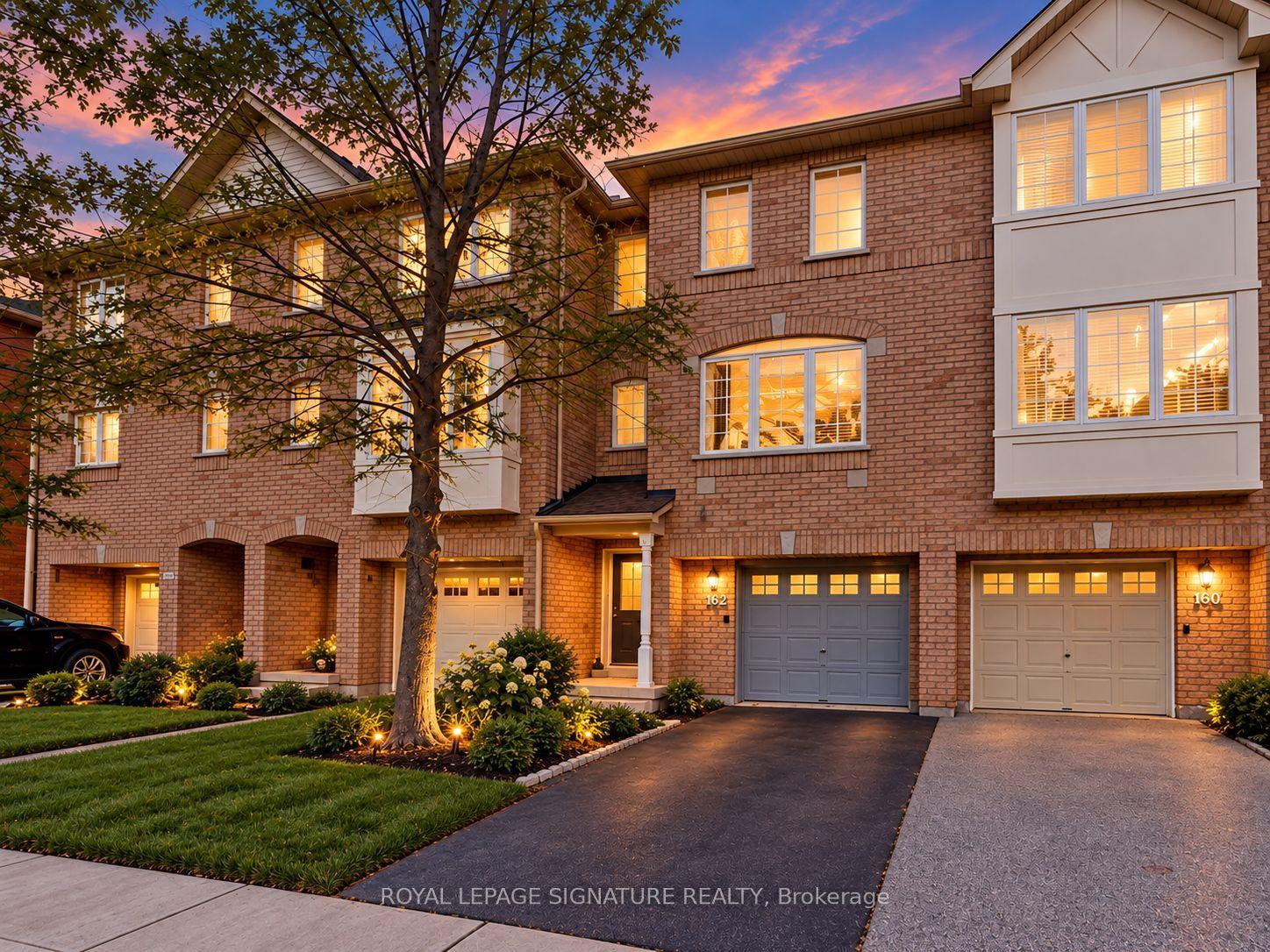 80 Acorn Place 162 #162, Mississauga — Condo Town for lease, photo 1