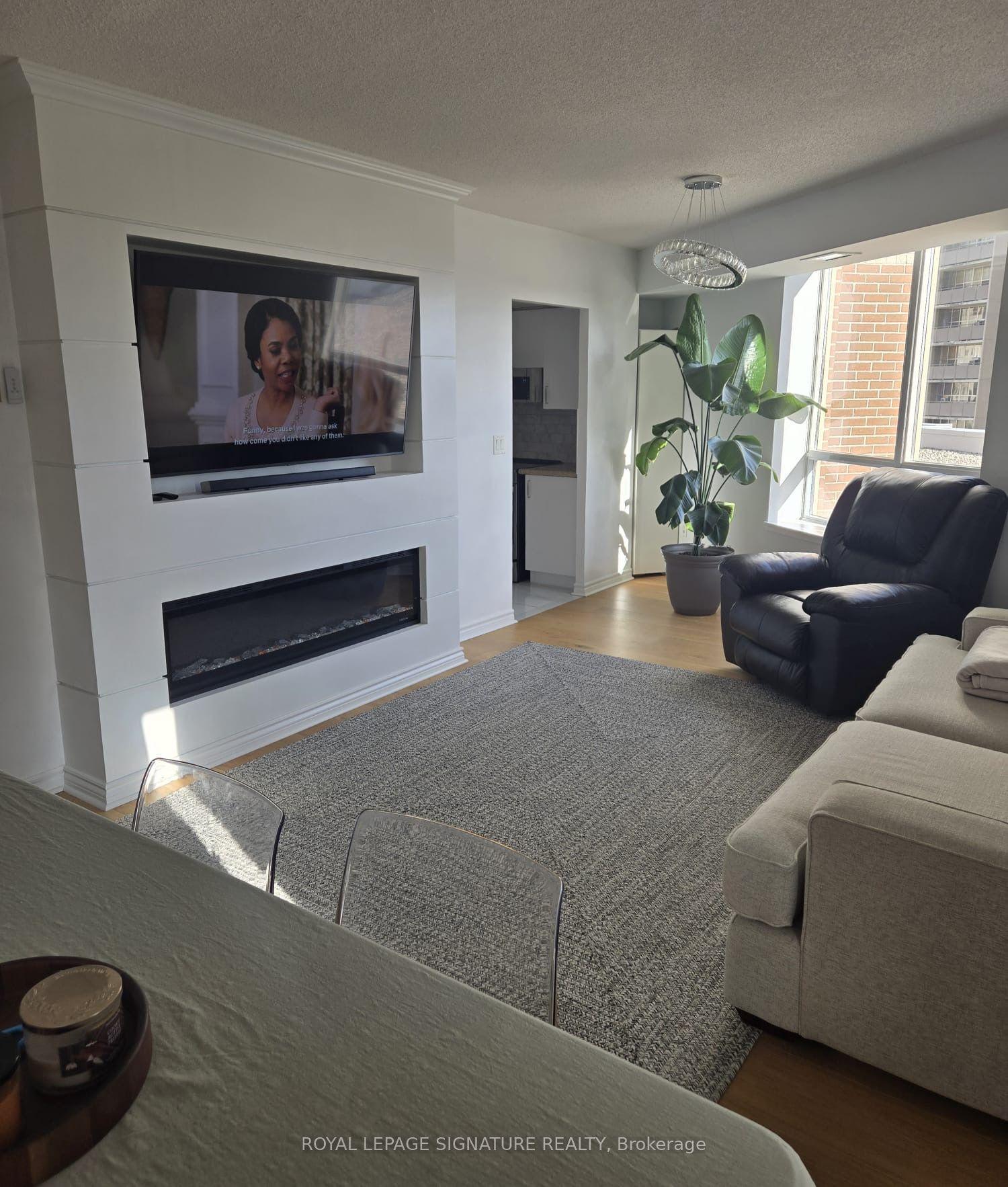 2088 Lawrence Avenue W 1002 #1002, Toronto — Condo for lease, photo 1