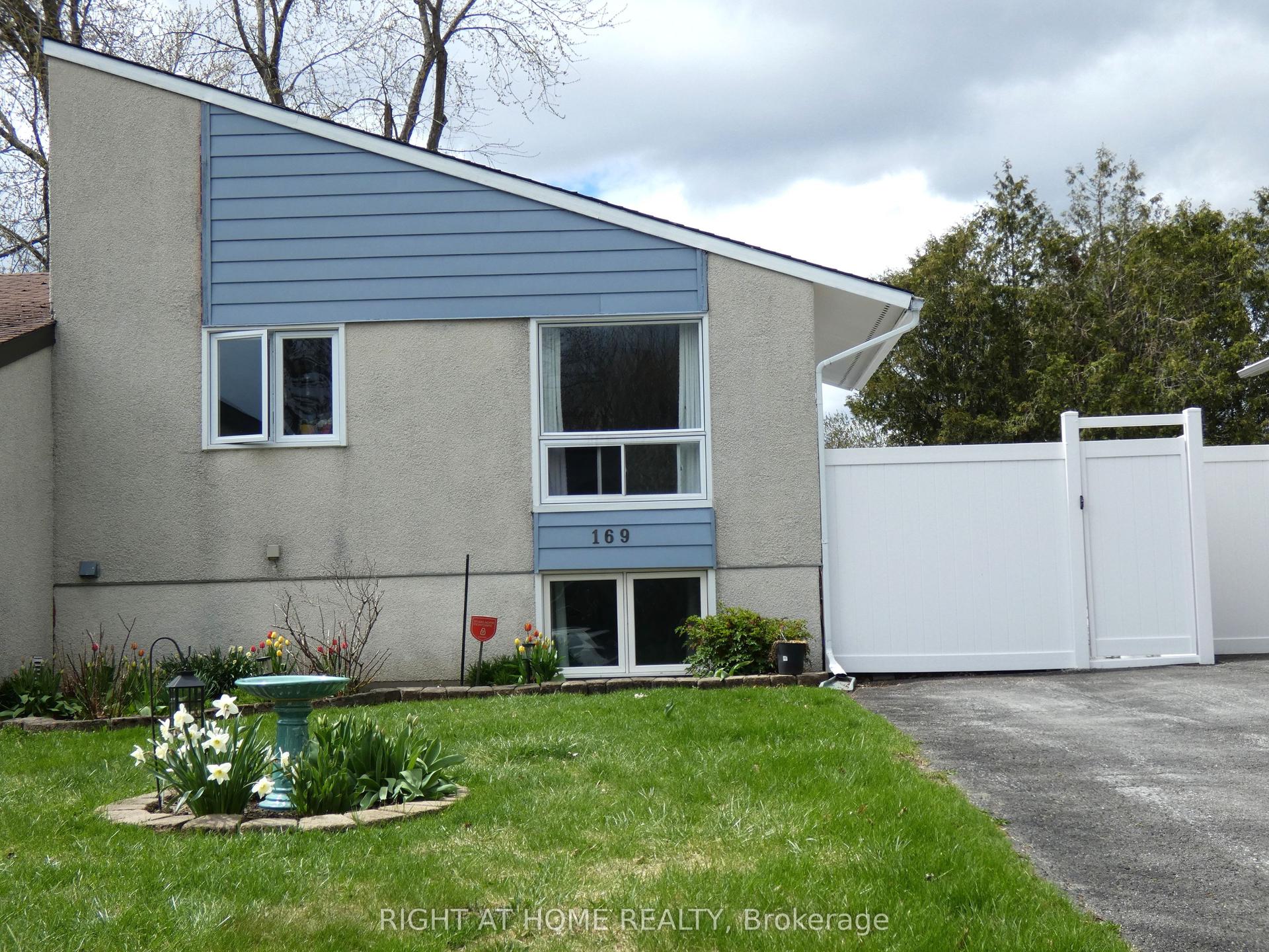 169 Castlefrank Road — photo 1