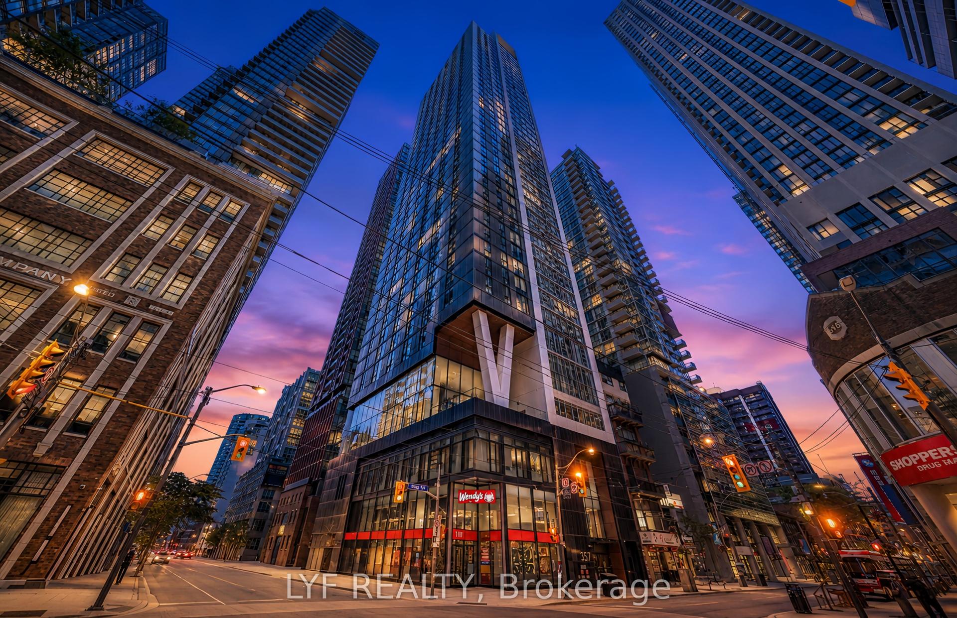 357 King Street W 2403 #2403, Toronto — Condo for lease, photo 1