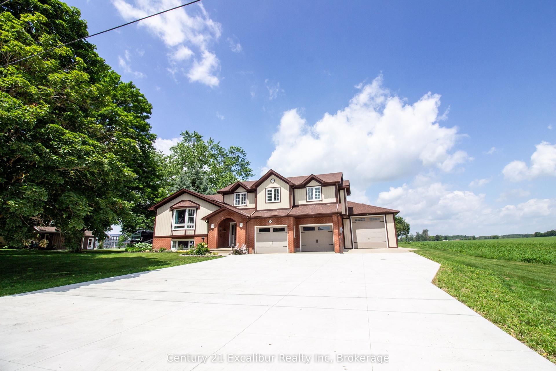 591 Wellington Street E, Wellington North — Detached for sale, photo 1