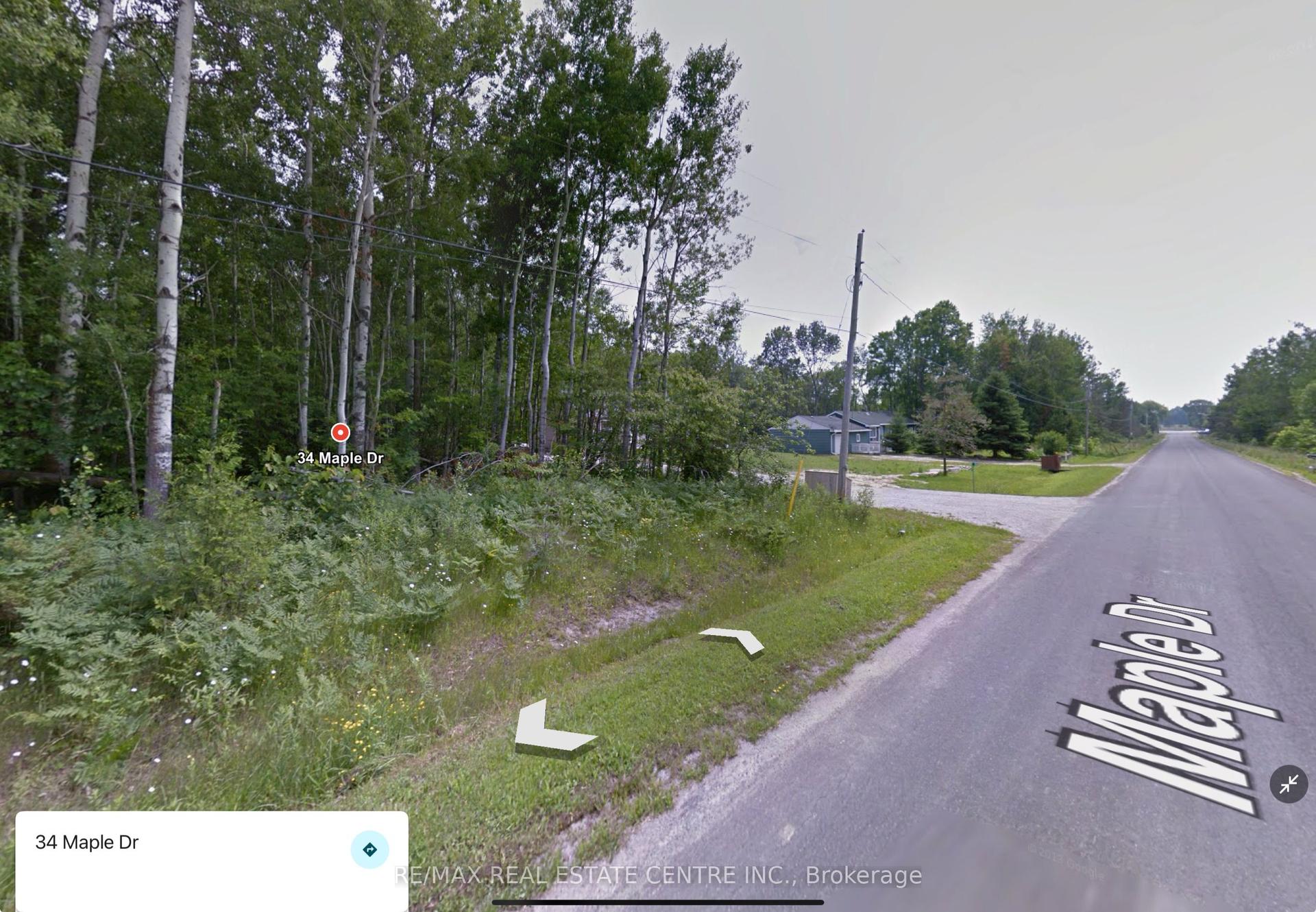 34 MAPLE Drive — photo 1