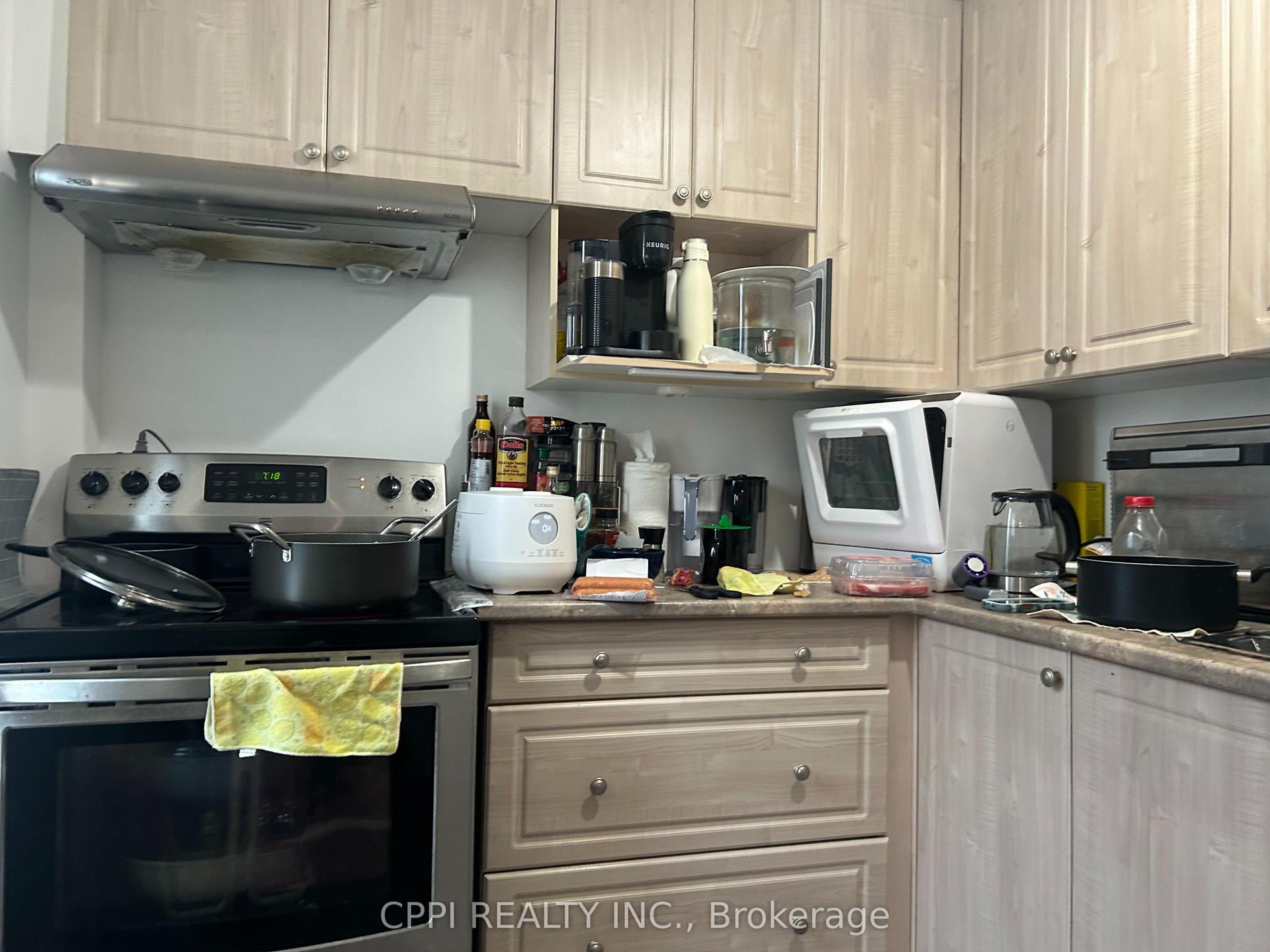 10 Pettibone Square Bsmnt #Bsmnt, Toronto — Semi-Detached for lease, photo 1