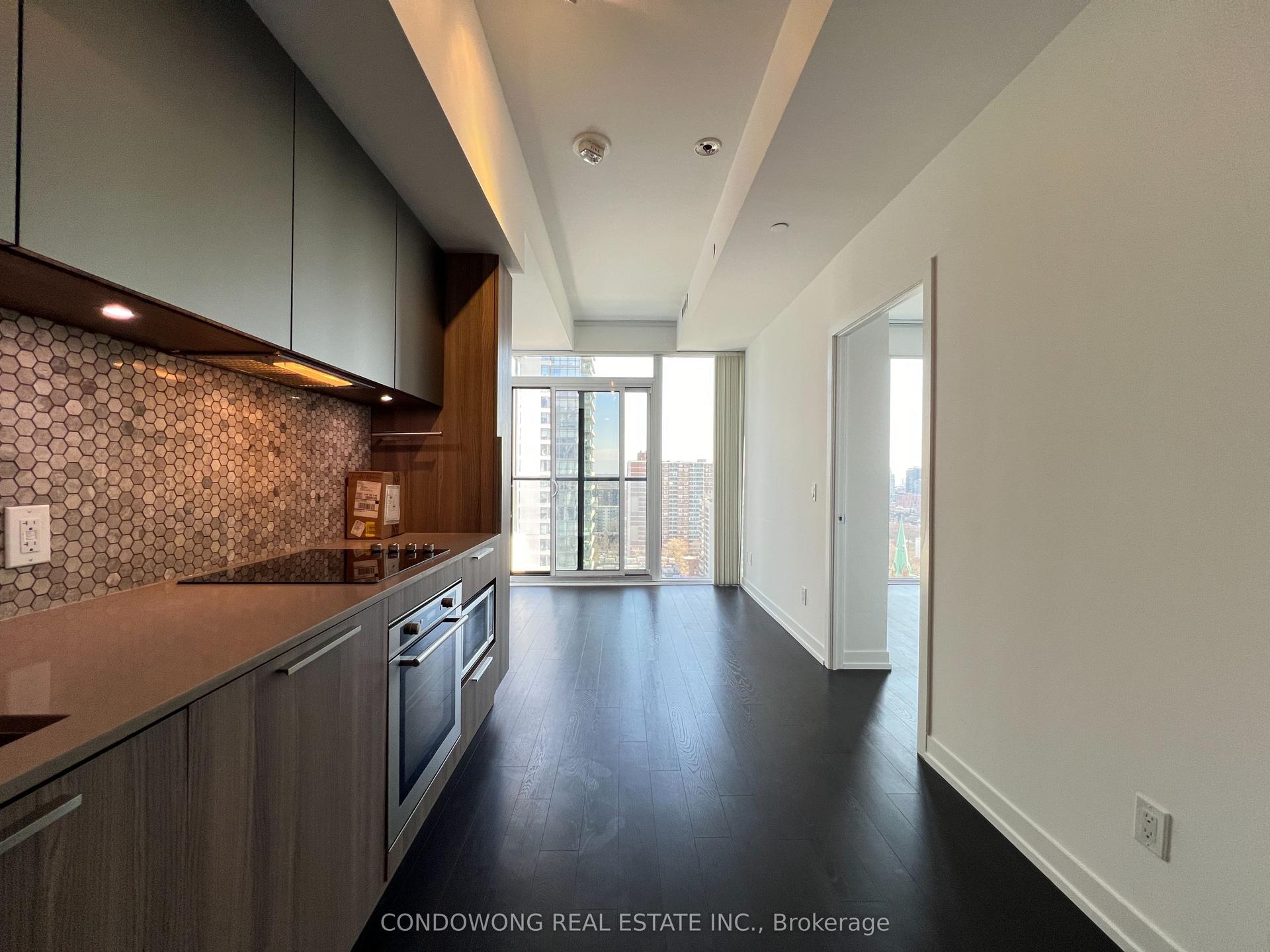 85 Wood Street 2215 #2215 — photo 1