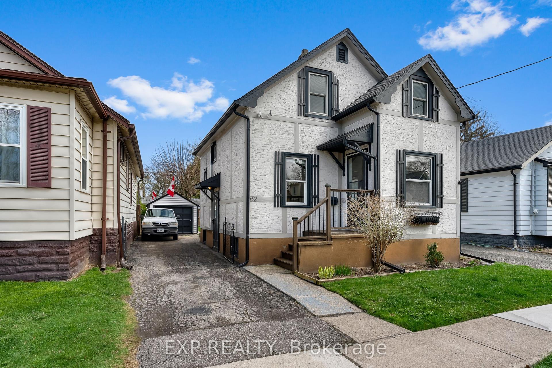 62 Rolls Avenue — photo 1