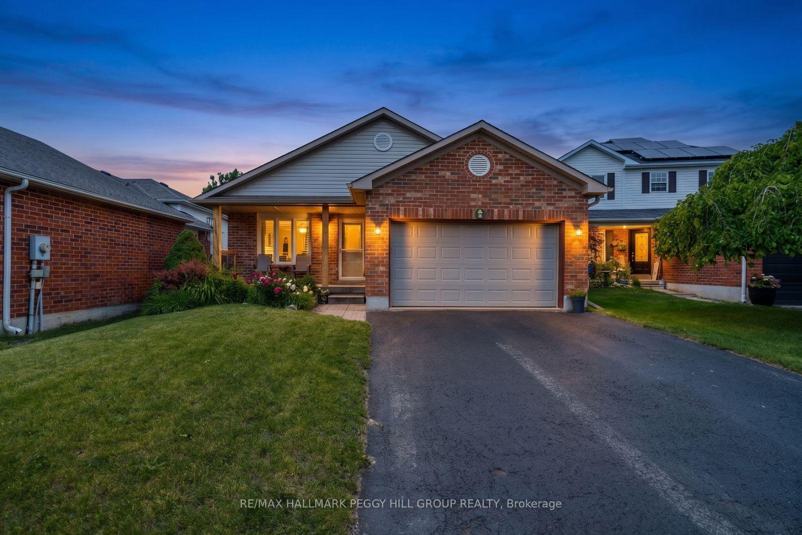 18 Draper Crescent, Barrie — Detached for sale, photo 1