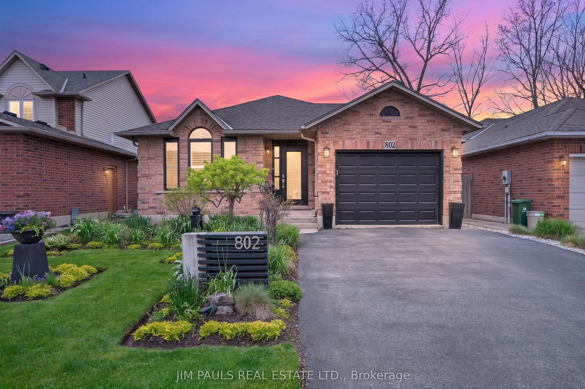 802 Upper Horning Road — photo 1