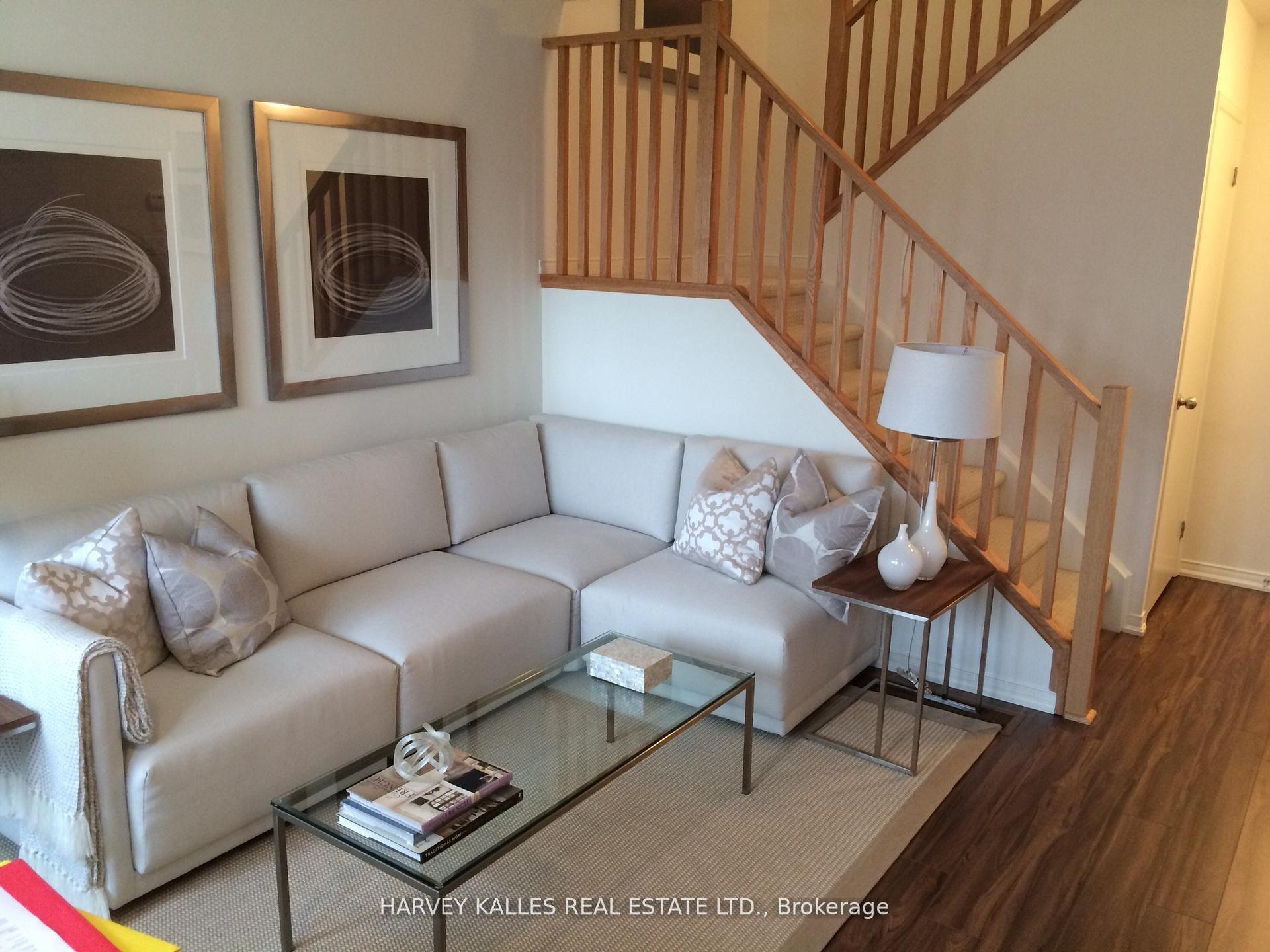 1971 Victoria Park Avenue 11 #11 — photo 1