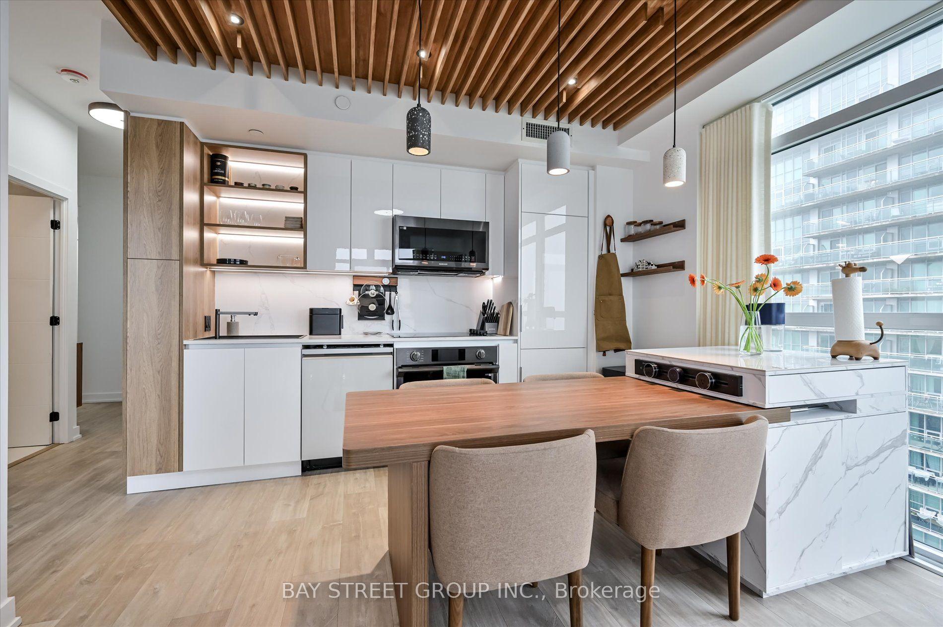 251 Manitoba Street 1604 #1604, Toronto — Condo for sale, photo 1