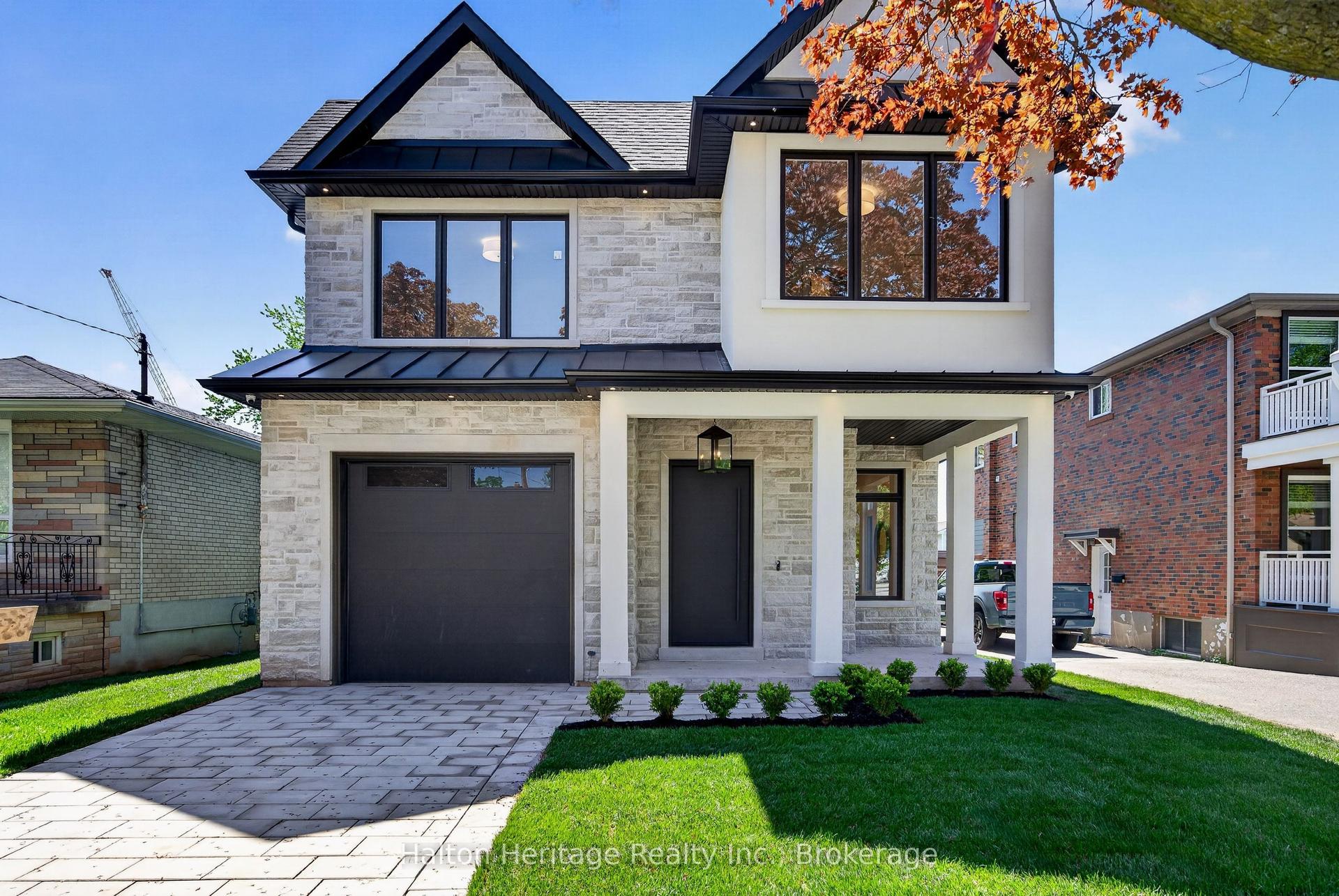 148 Herald Avenue — photo 1