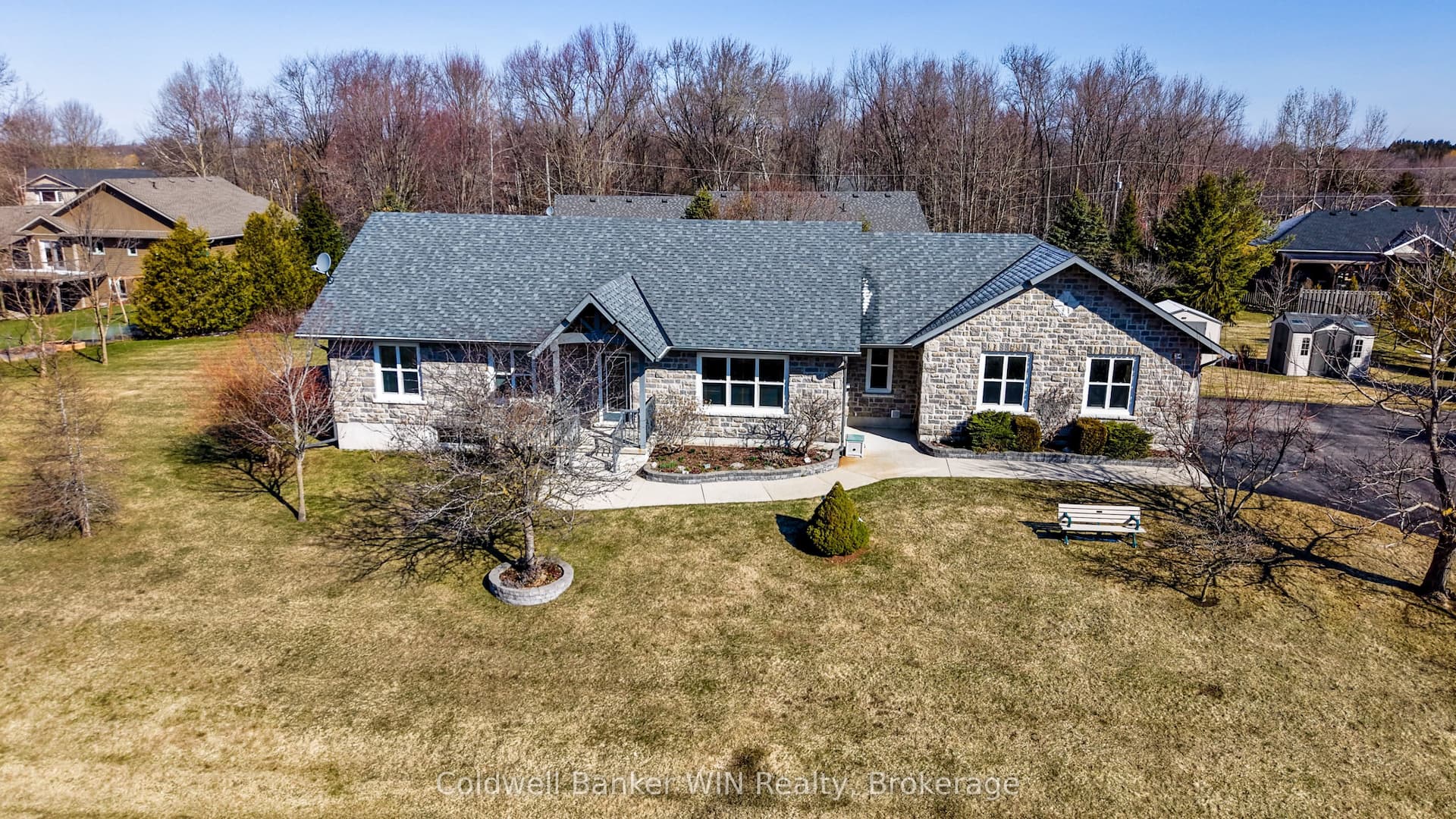 34 Regency Drive — photo 1