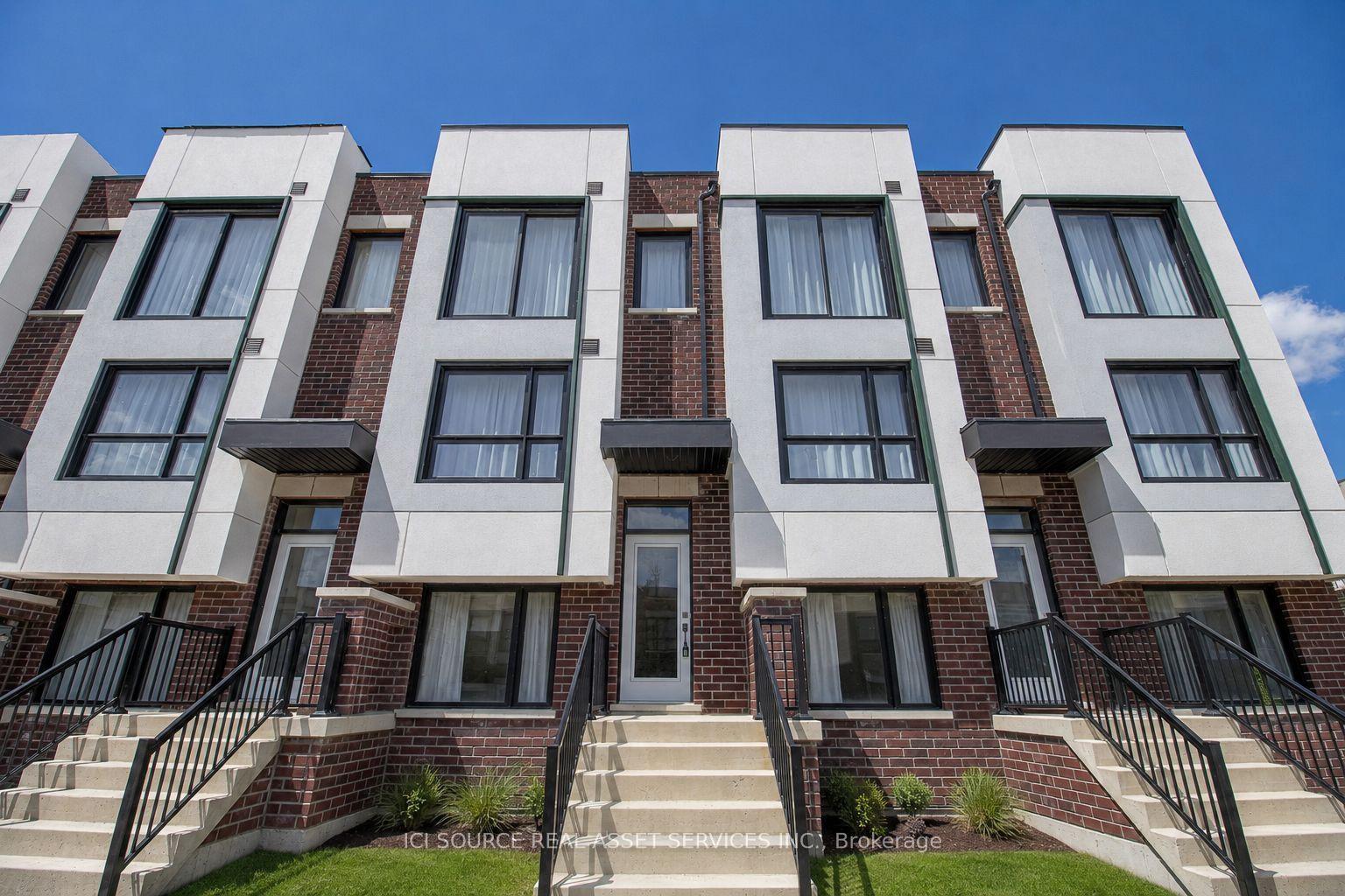 14 Bateson Street, Ajax — Townhouse for lease, photo 1