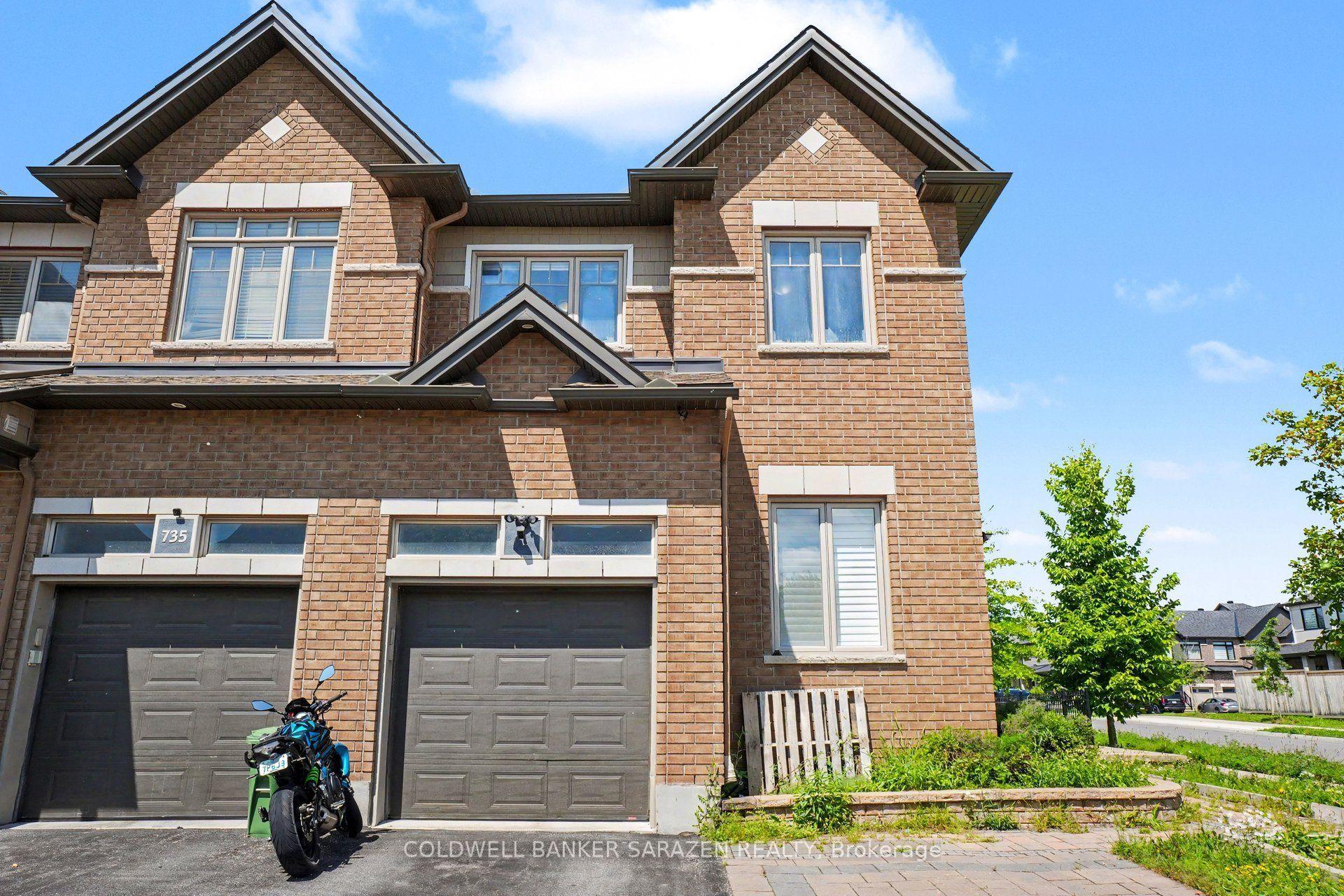 995 Rotary Way, Leitrim — Townhouse for lease, photo 1