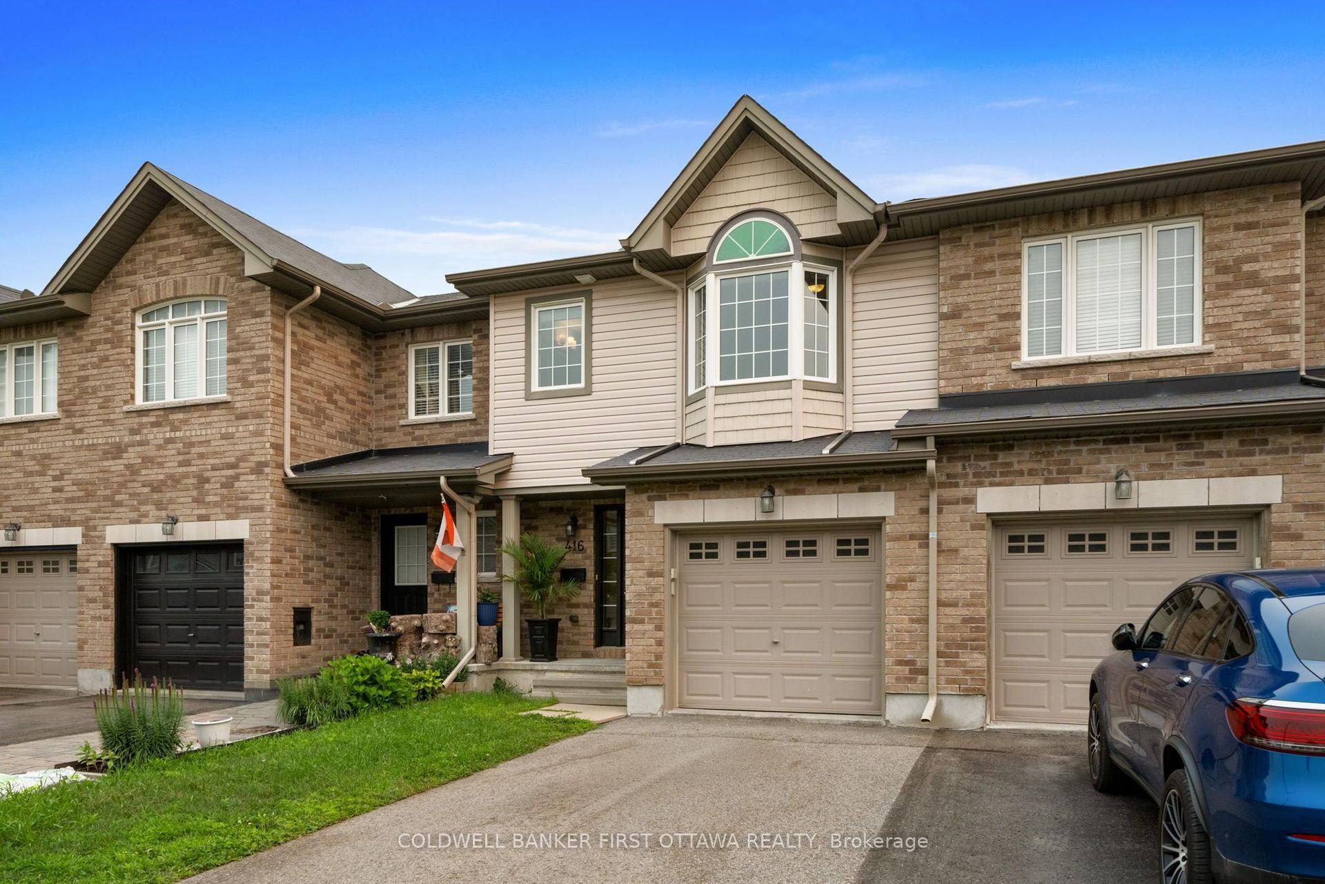 416 HARESFIELD Court, Blossom Park - Airport and Area — Townhouse for sale, photo 1