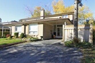 54 Painswick Crescent, Toronto — Semi-Detached for lease, photo 1
