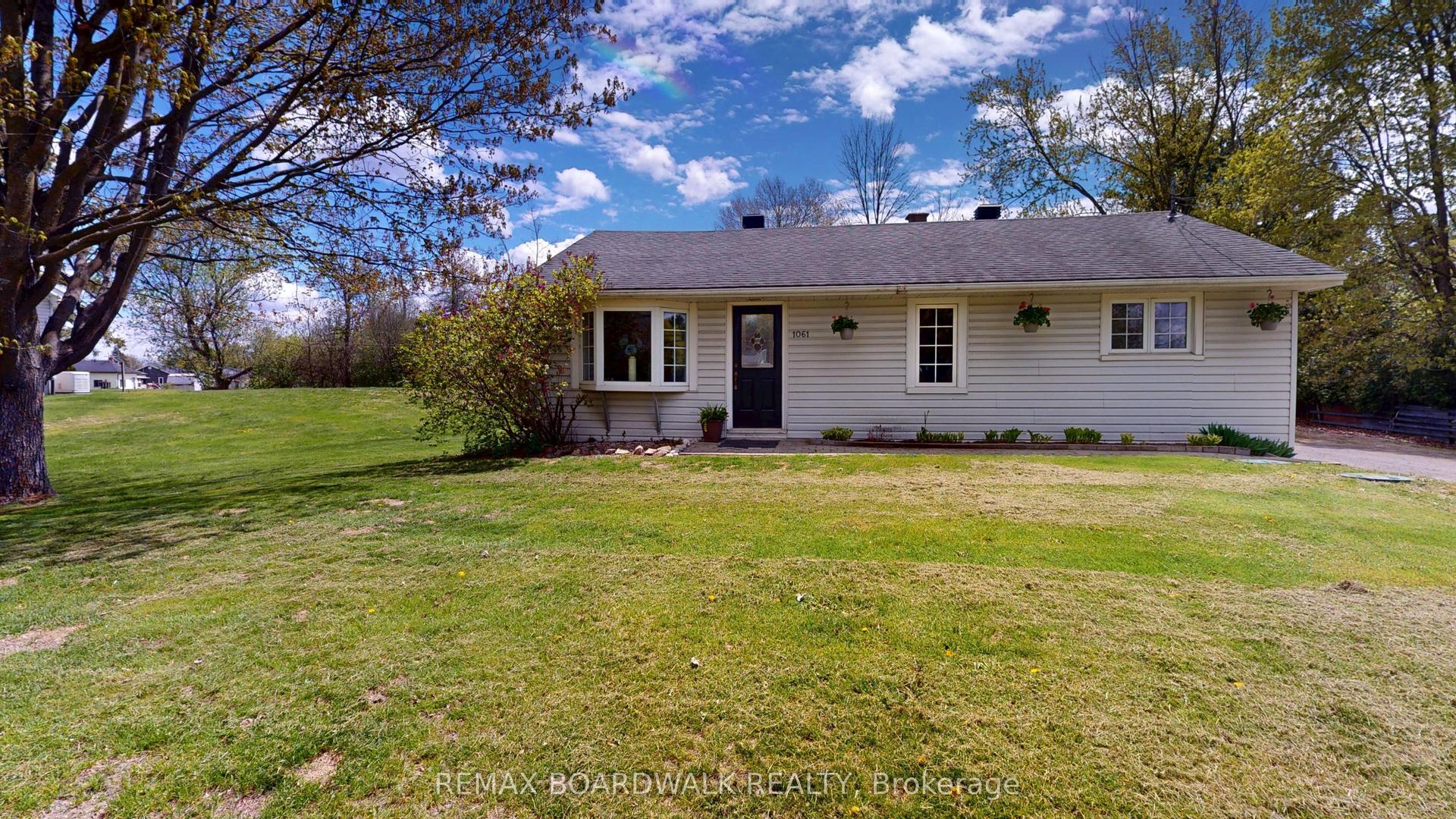 1061 Centennial Road — photo 1
