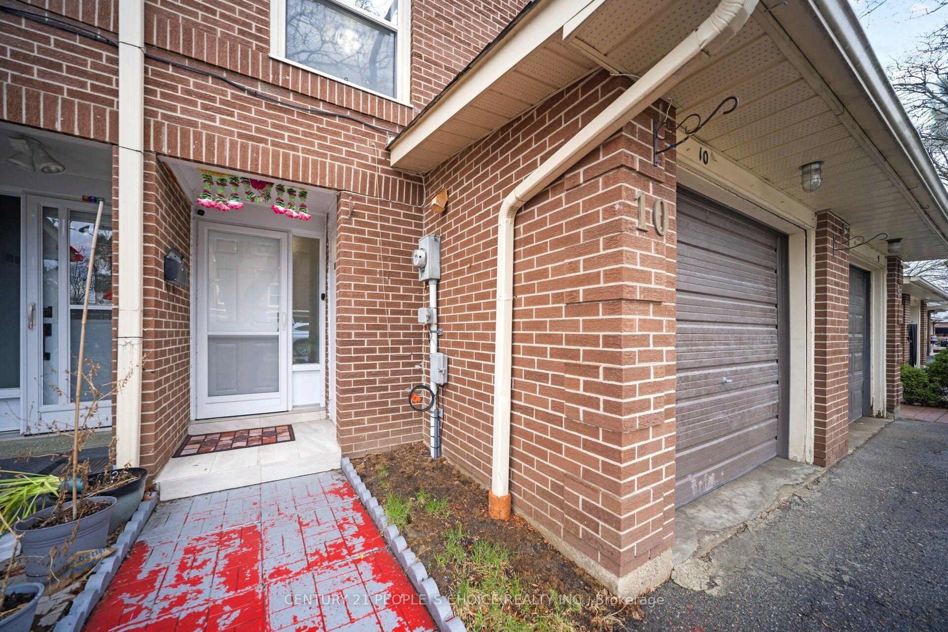 10 Eden Park Drive, Brampton — Condo Town for sale, photo 1