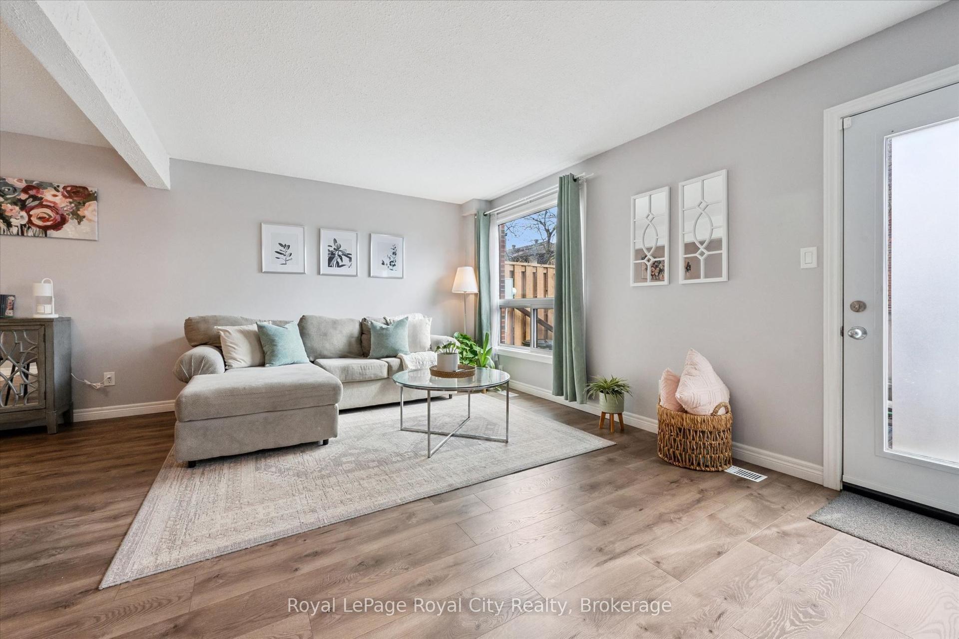 41 Rhonda Road 23 #23, Guelph — Condo Town for sale, photo 1