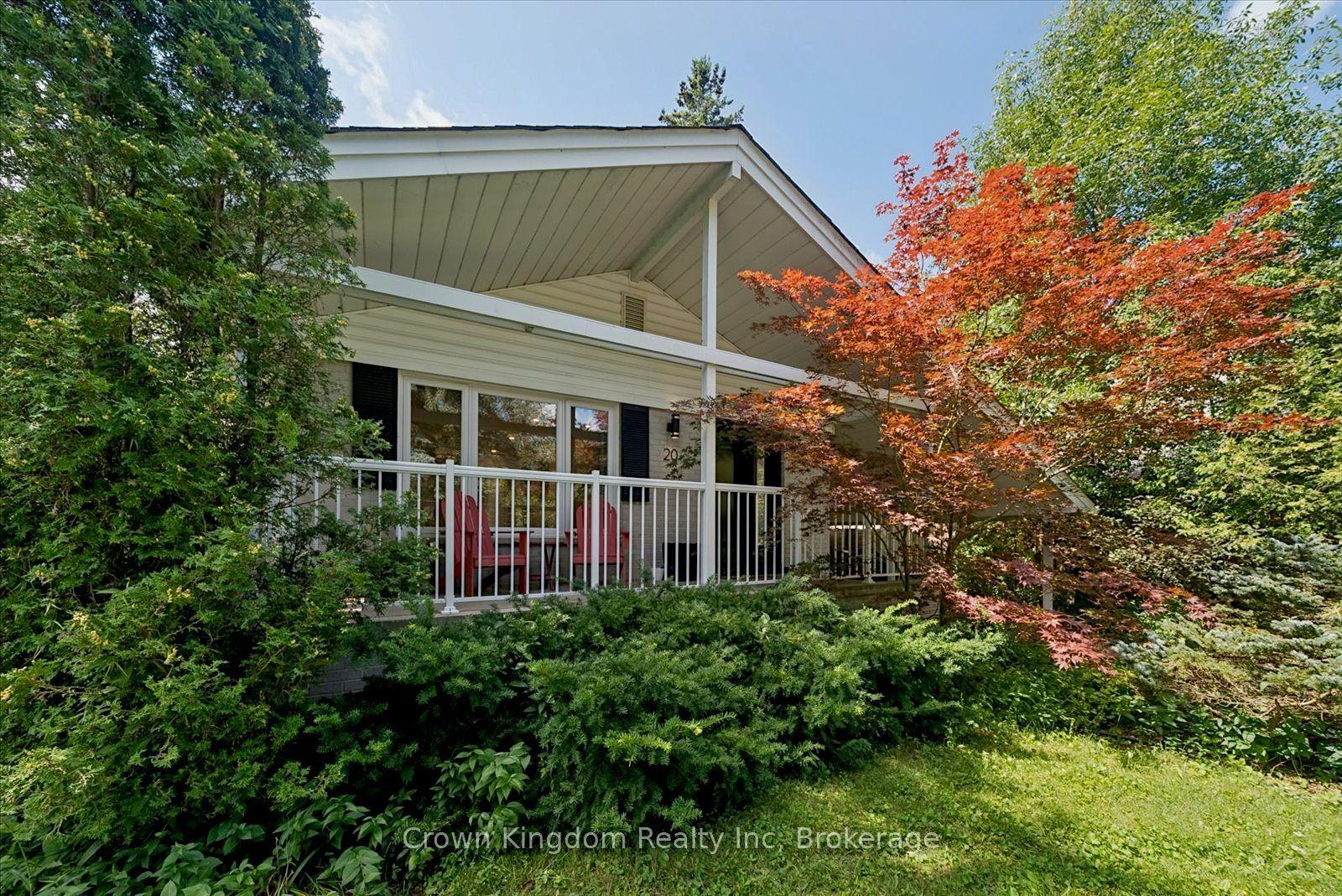 20 Lyncroft Drive Main #Main, Toronto — Detached for lease, photo 1
