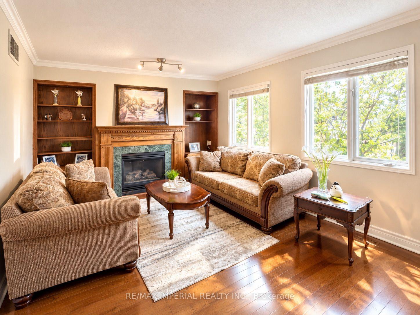 20 The Greenery, Oakville — Townhouse for sale, photo 1
