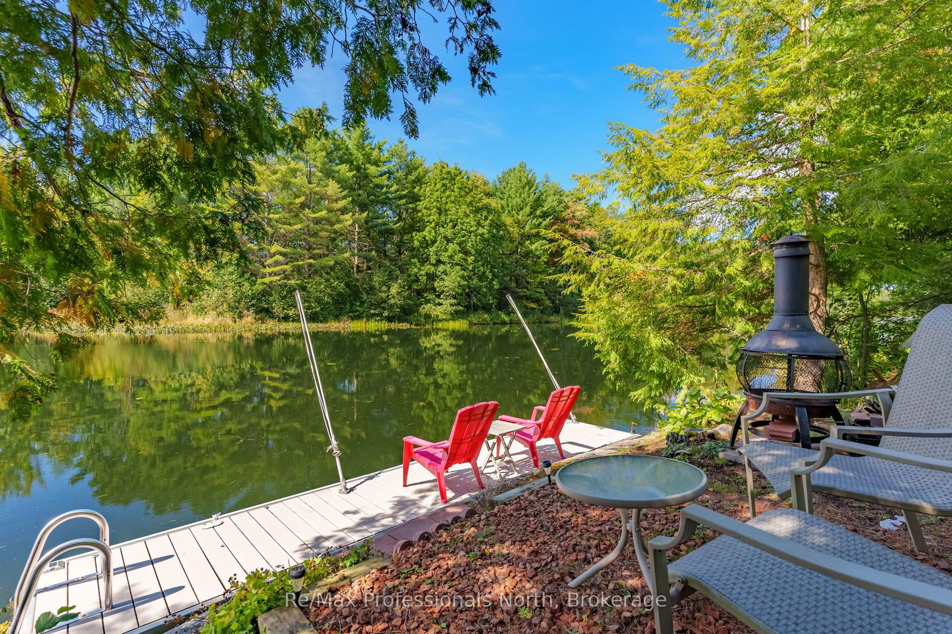 1005 Laidlaw Avenue — photo 1