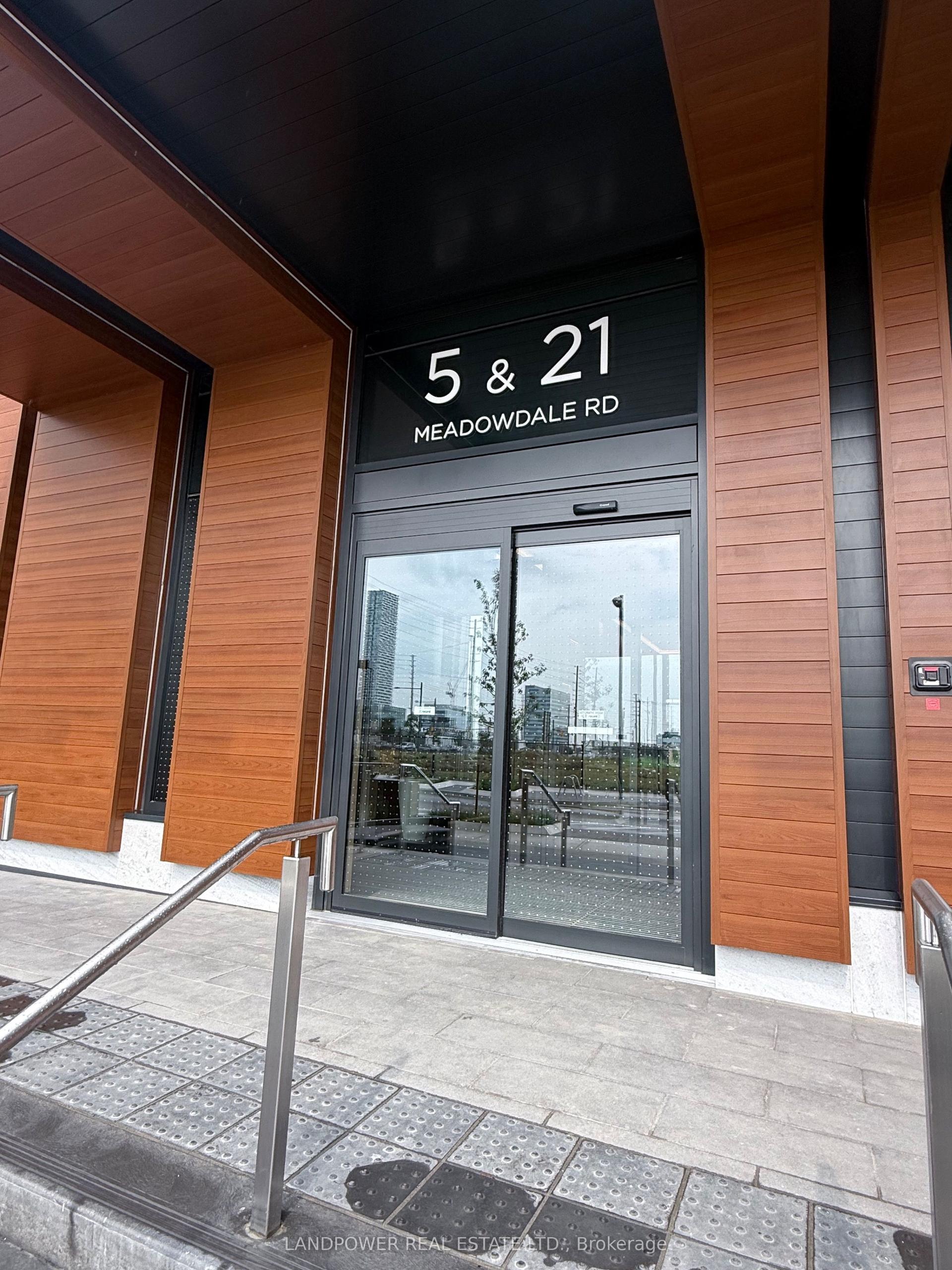 21 Meadowdale Road 907 #907, Vaughan — Condo for lease, photo 1
