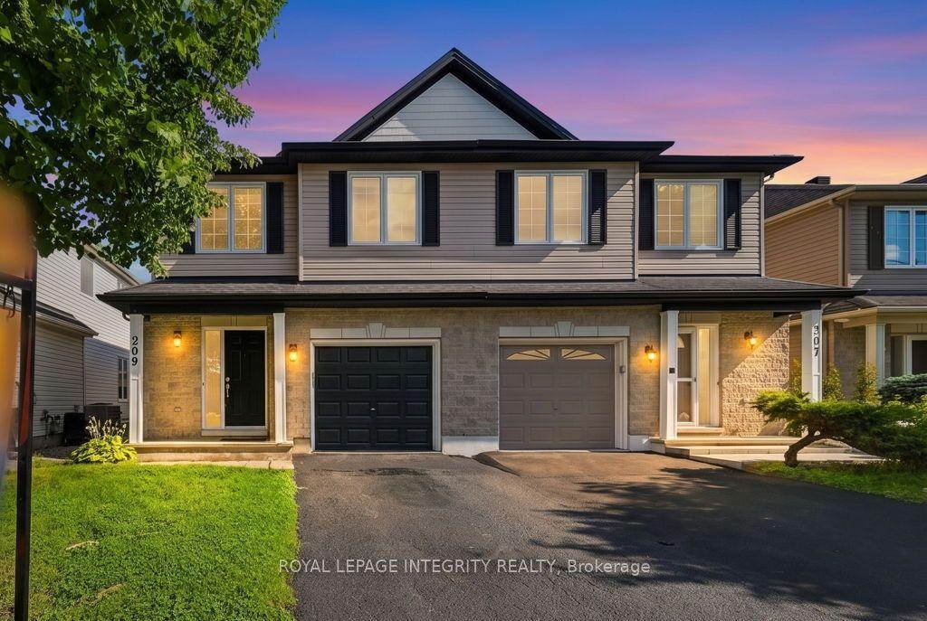 209 Tewsley Drive, Blossom Park - Airport and Area — Semi-Detached for sale, photo 1