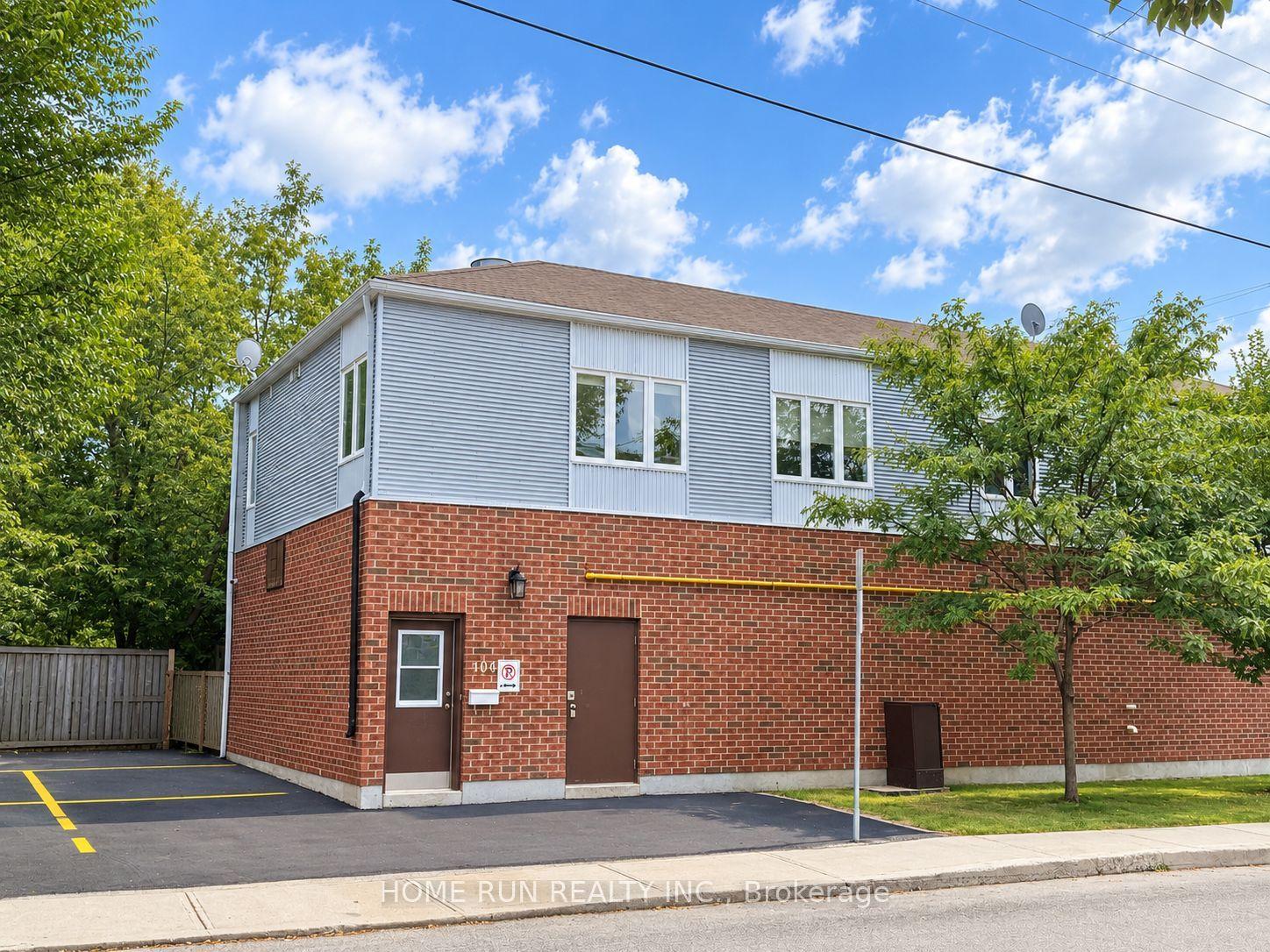 100 Blackburn Avenue, Lower Town - Sandy Hill — Detached for lease, photo 1