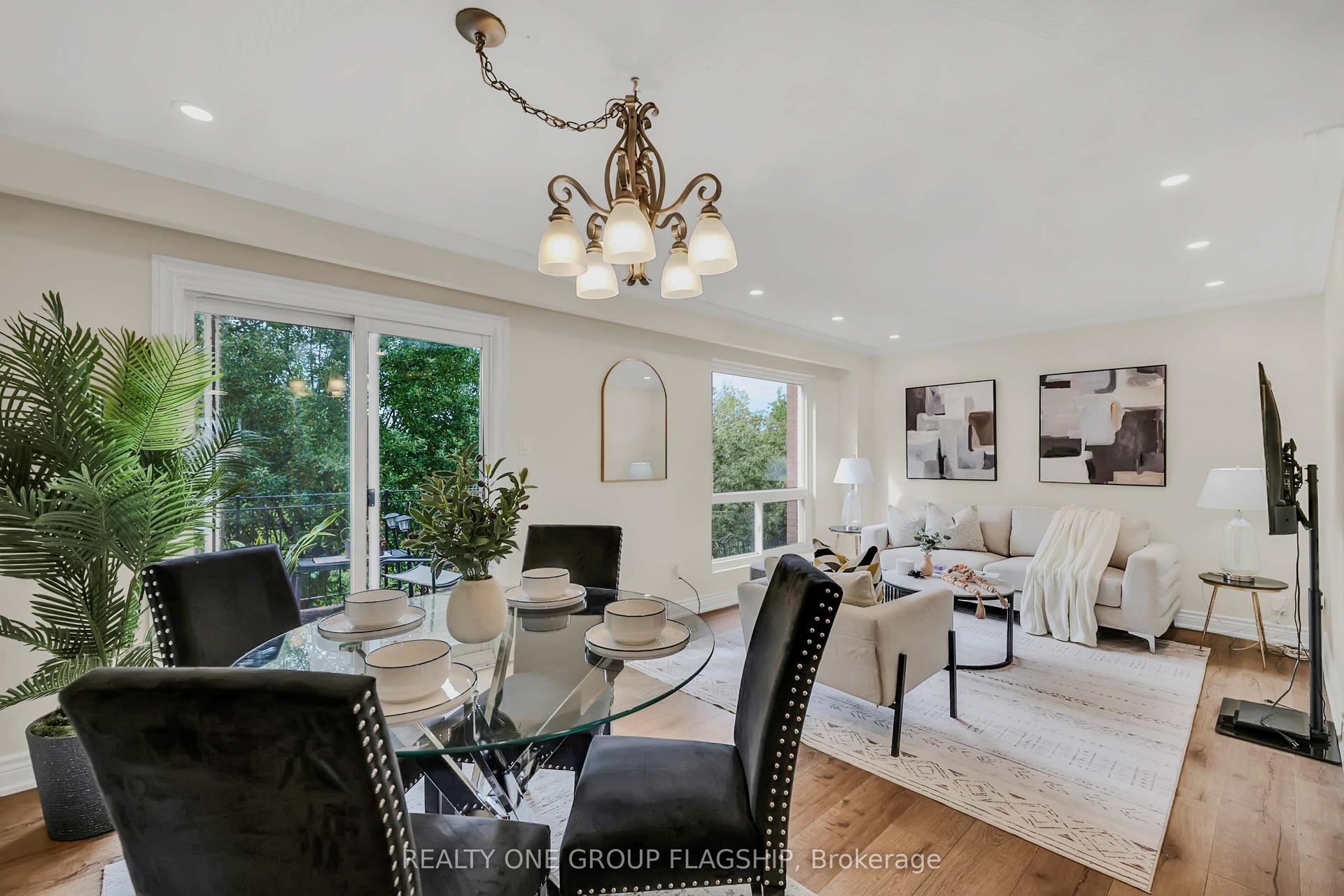 12 Azalea Court, Toronto — Semi-Detached for sale, photo 1