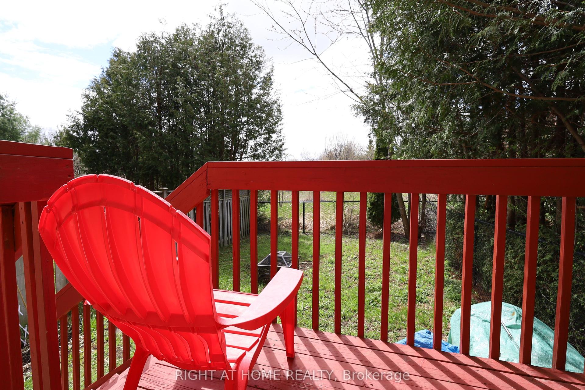 82 Colesbrook Road — photo 1