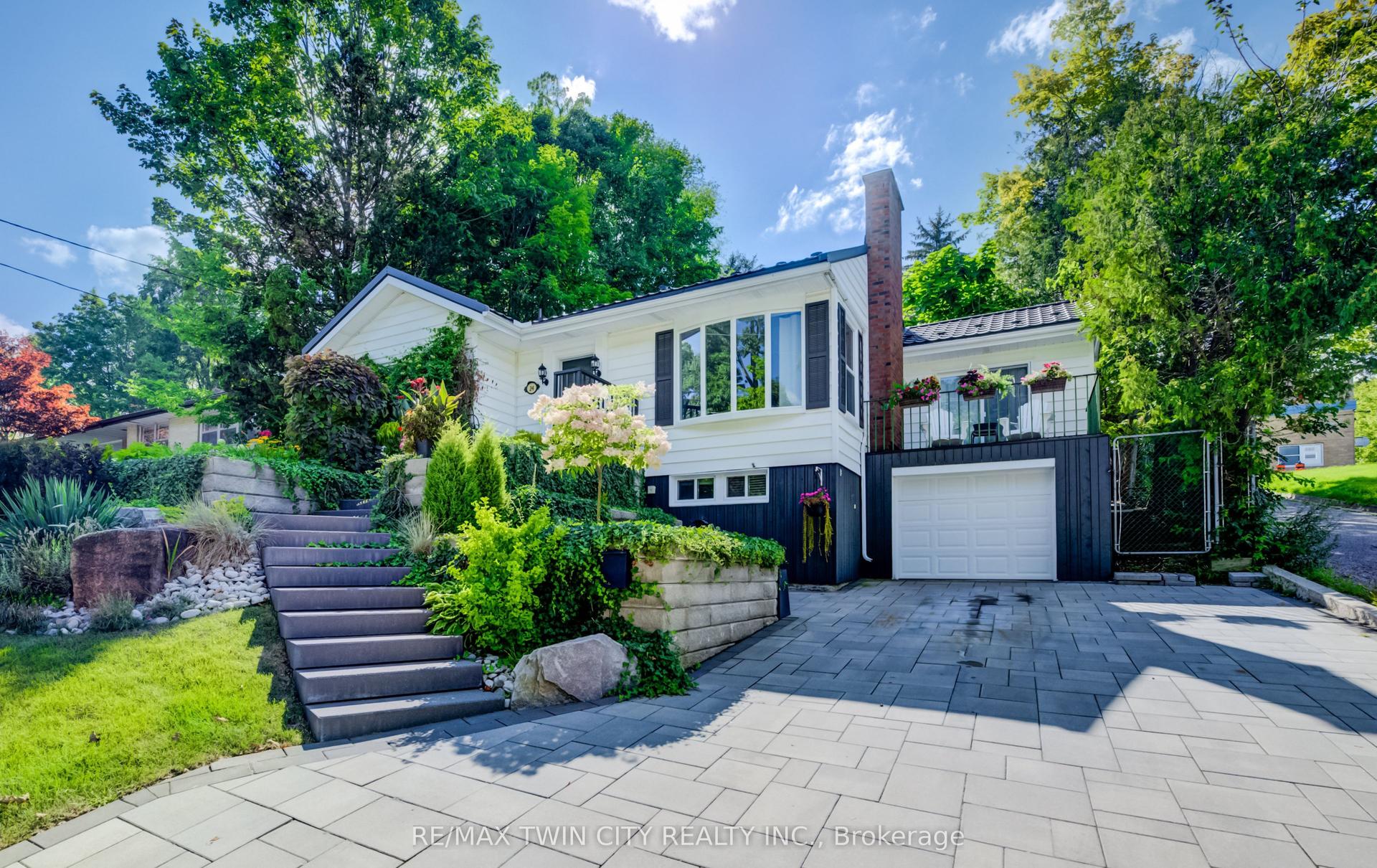24 Forest Road, Cambridge — Detached for sale, photo 1