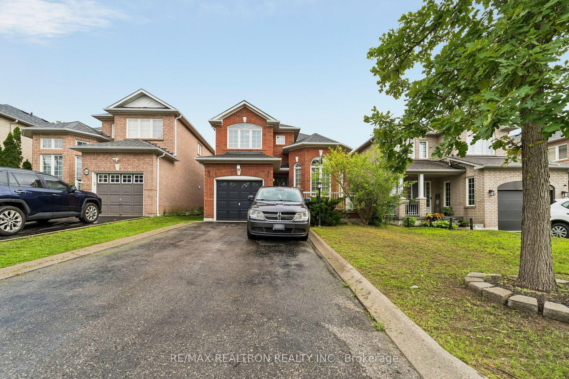 58 Lurosa Crescent, Whitby — Detached for sale, photo 1