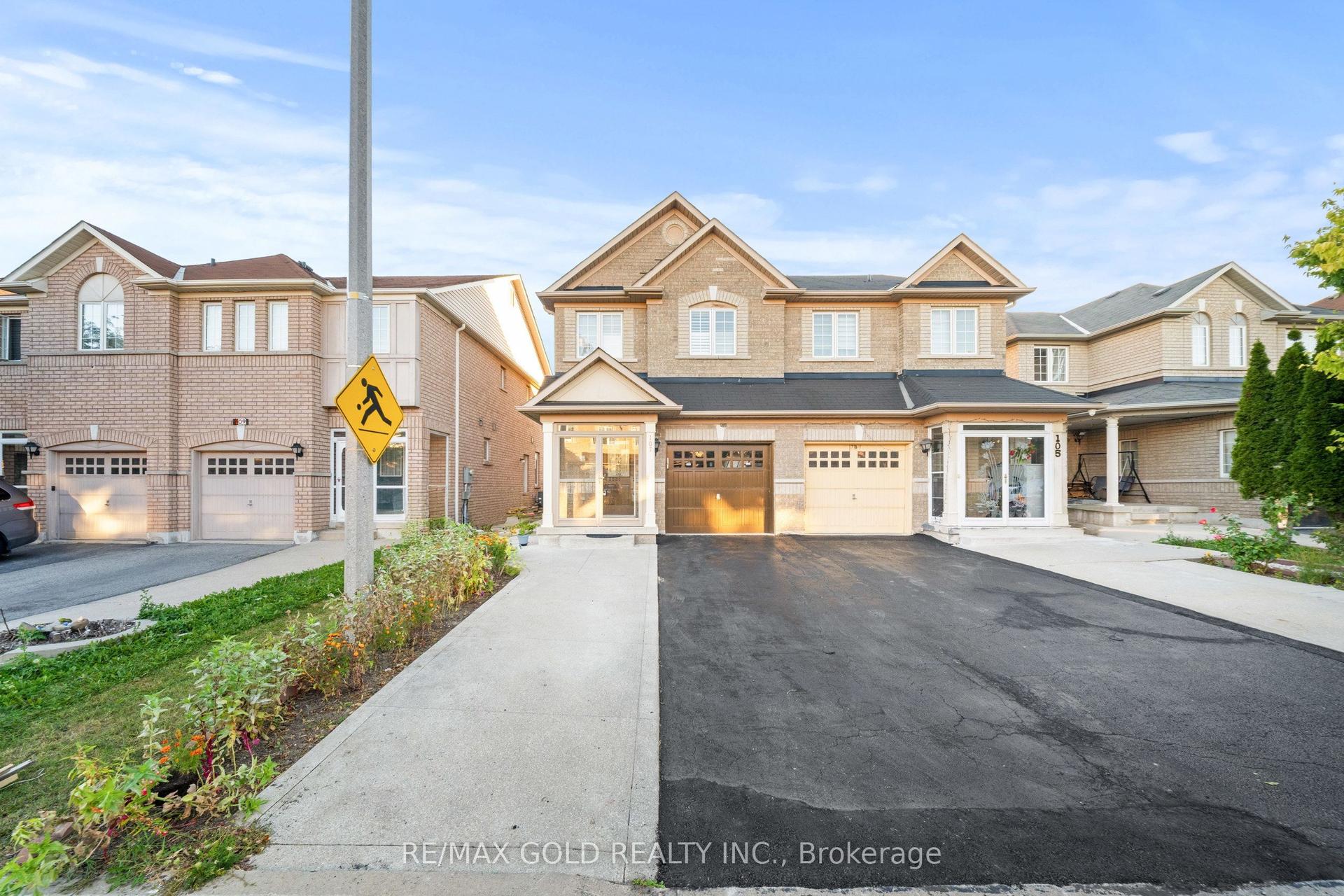 107 Crystalview Crescent, Brampton — Semi-Detached for sale, photo 1