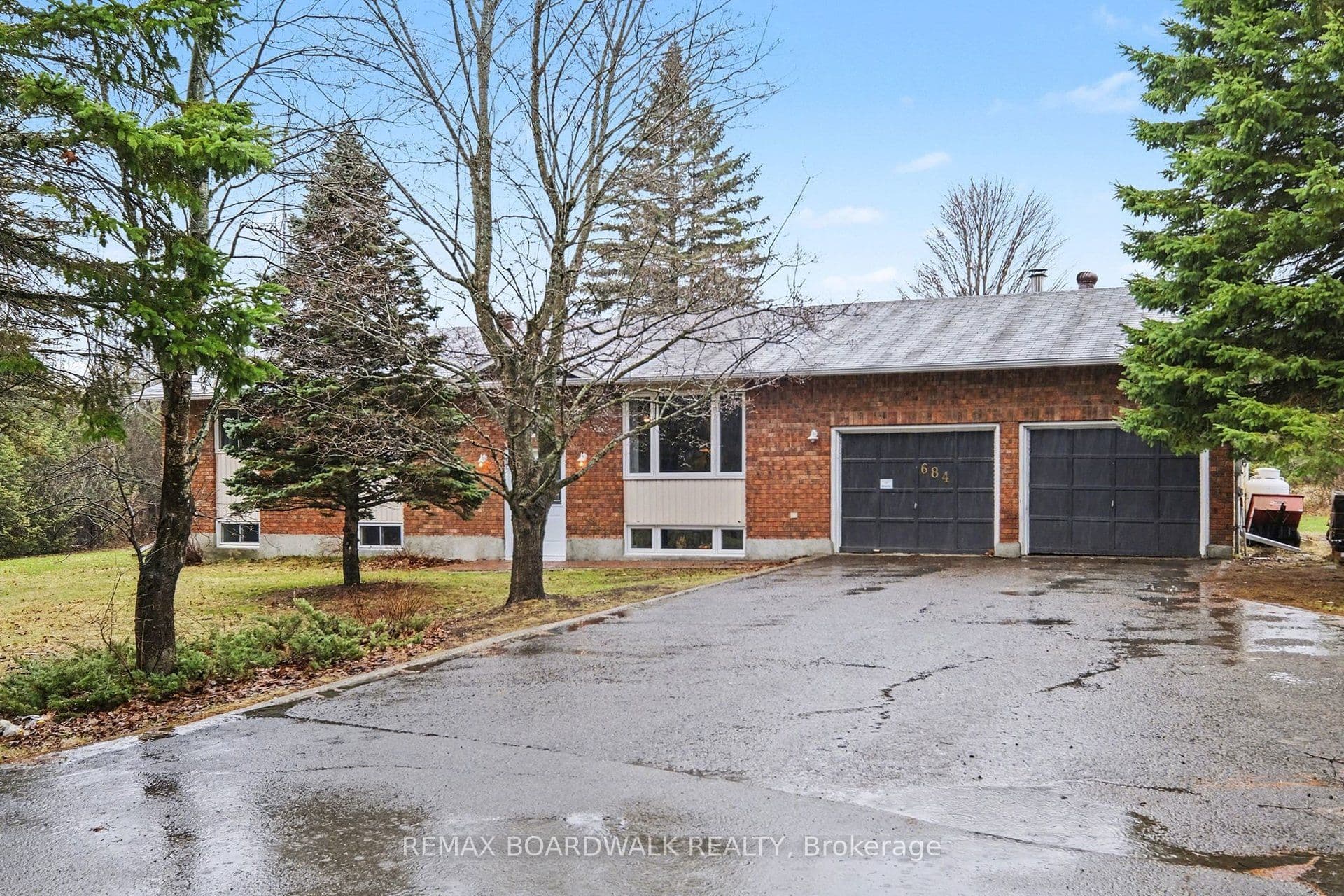 684 County Road 44 Road S — photo 1