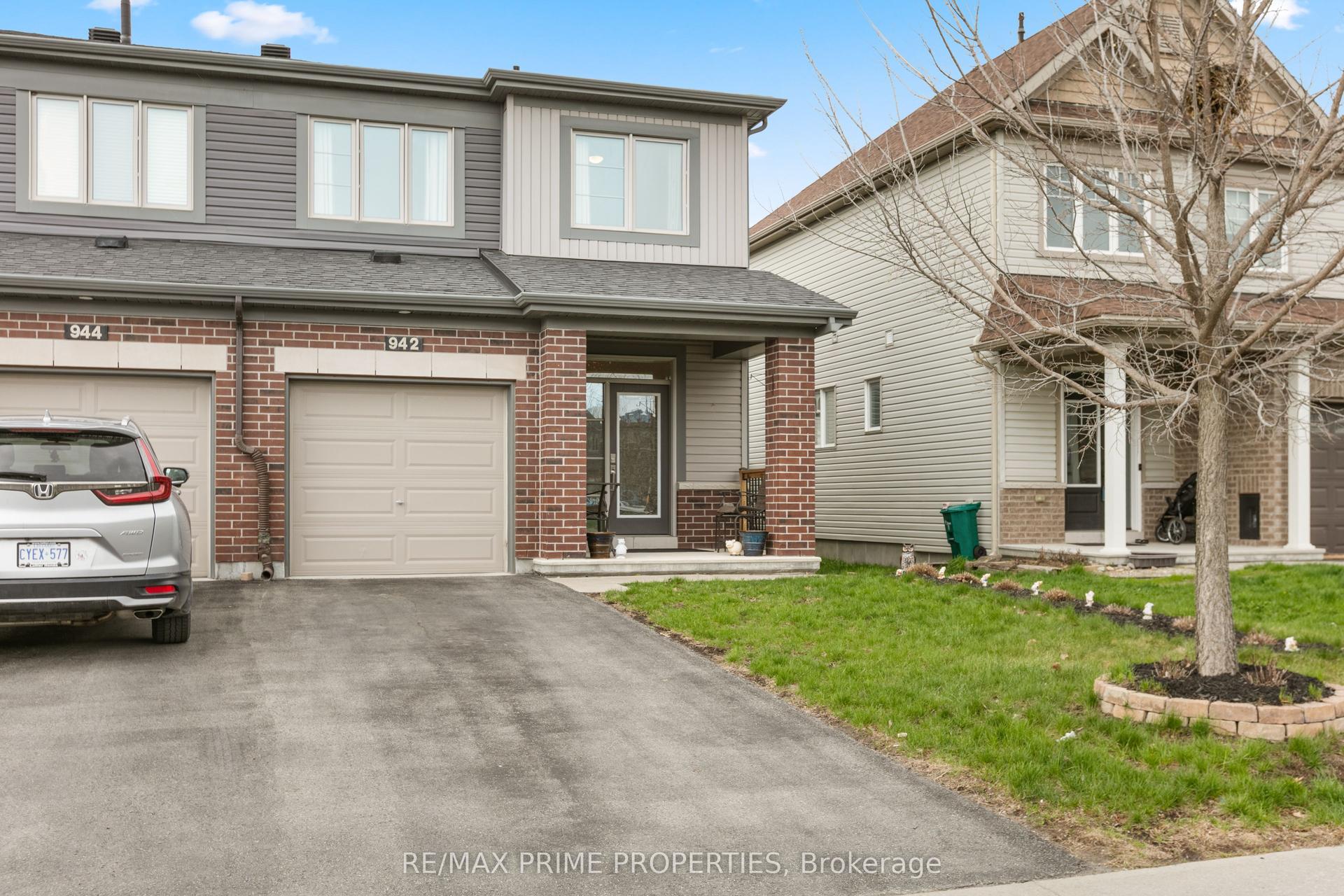 942 Kilbirnie Drive — photo 1