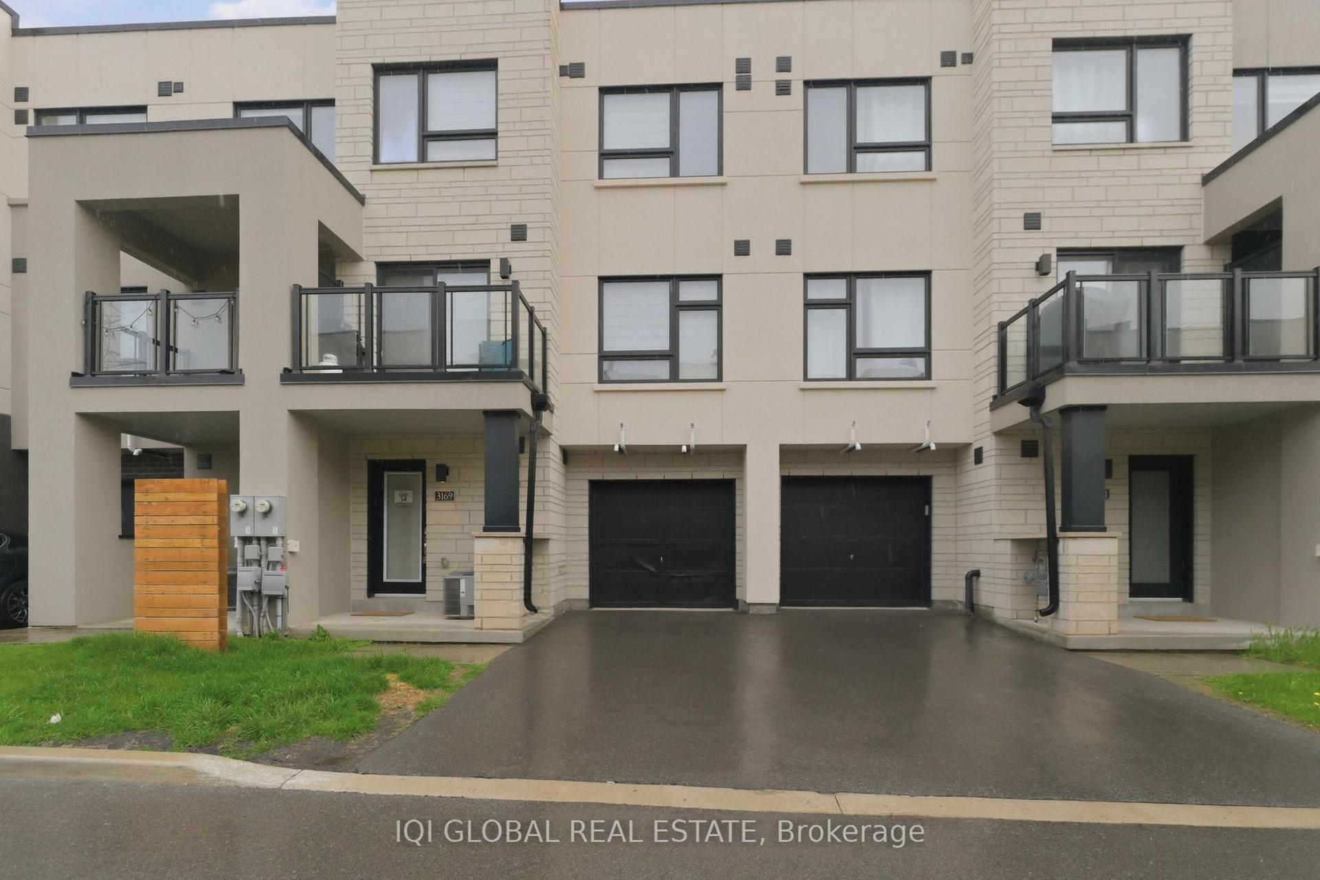 3169 Lotus Common, Burlington — Townhouse for lease, photo 1