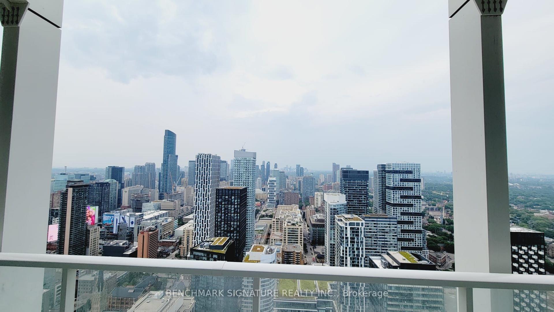 88 Queen Street E 5515 #5515, Toronto — Condo for lease, photo 1