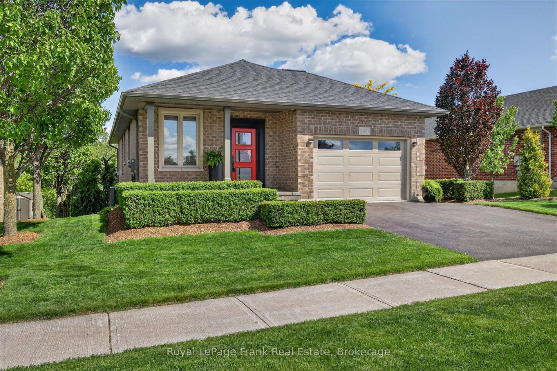 2379 Marsdale Drive — photo 1