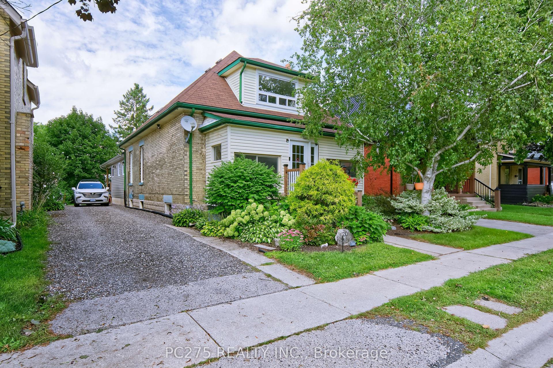 20 Maple Street, St. Thomas — Detached for sale, photo 1