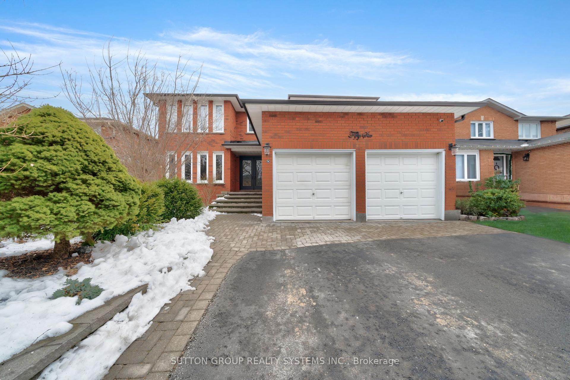 56 Ballard Crescent Lower #Lower — photo 1
